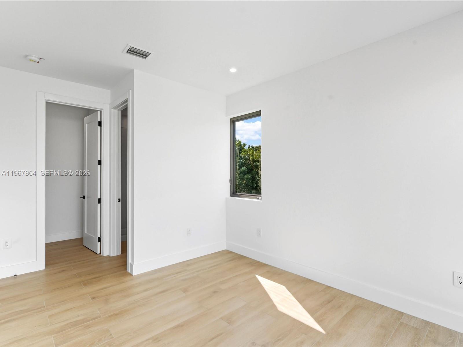 2606 SW 19th St Miami, FL 33145