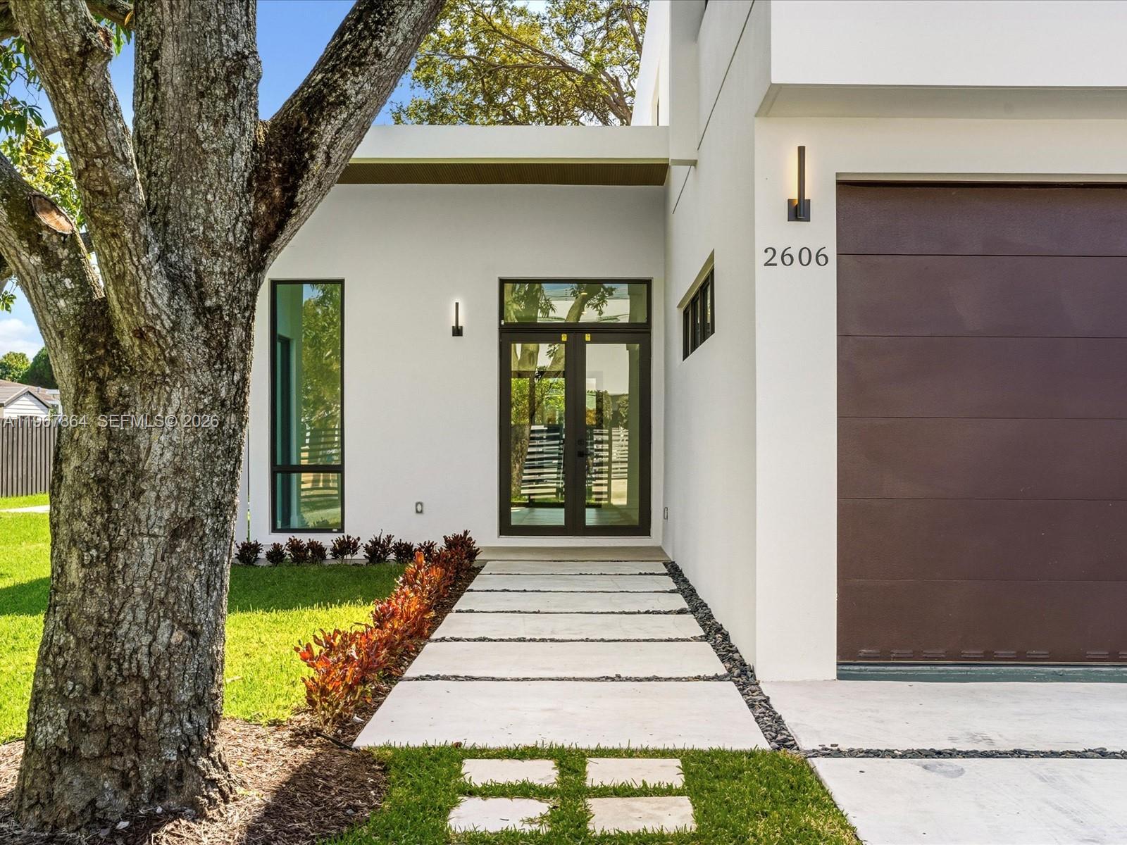 2606 SW 19th St Miami, FL 33145