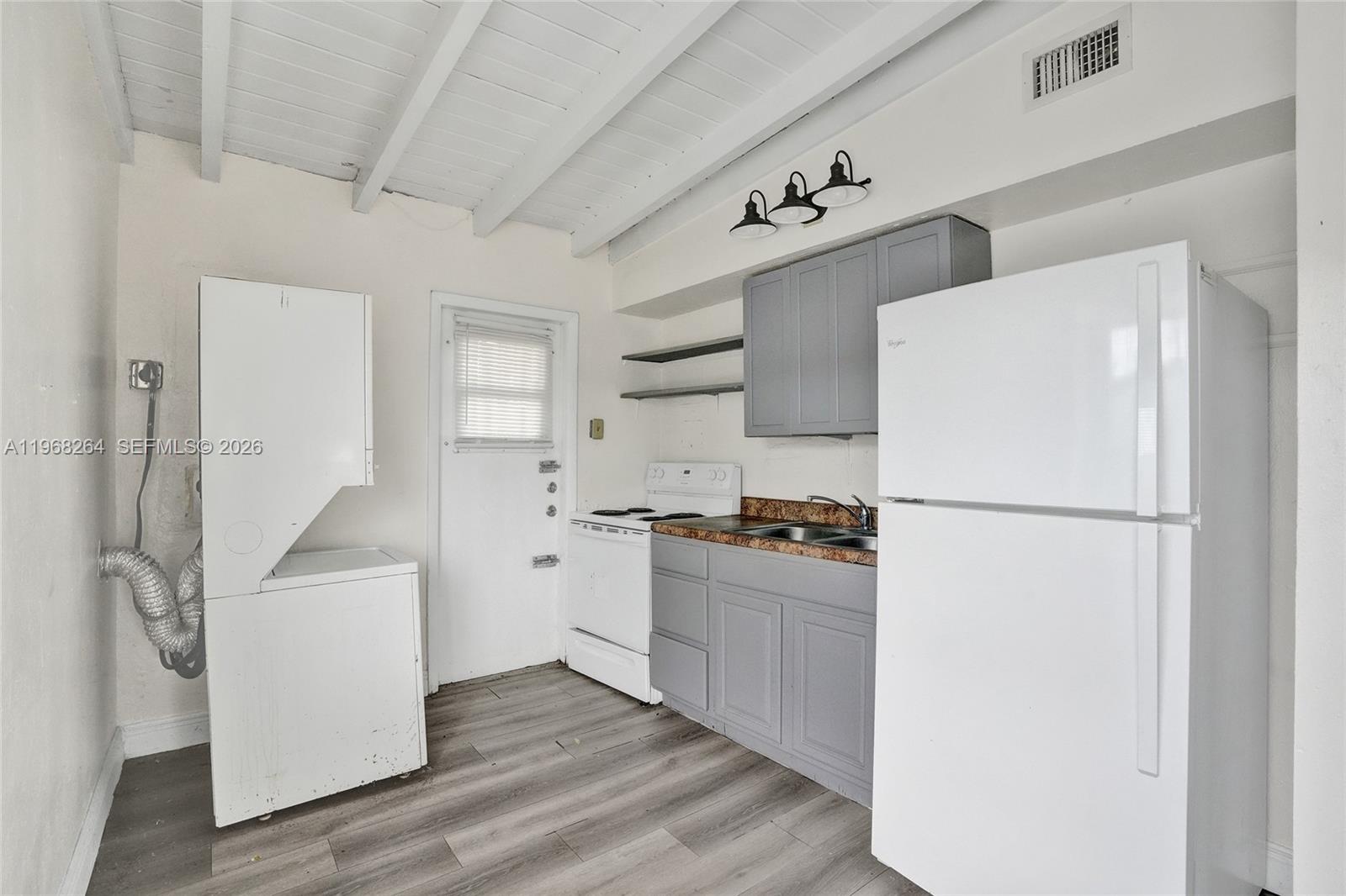 2111 York St Opa Locka, FL 33054