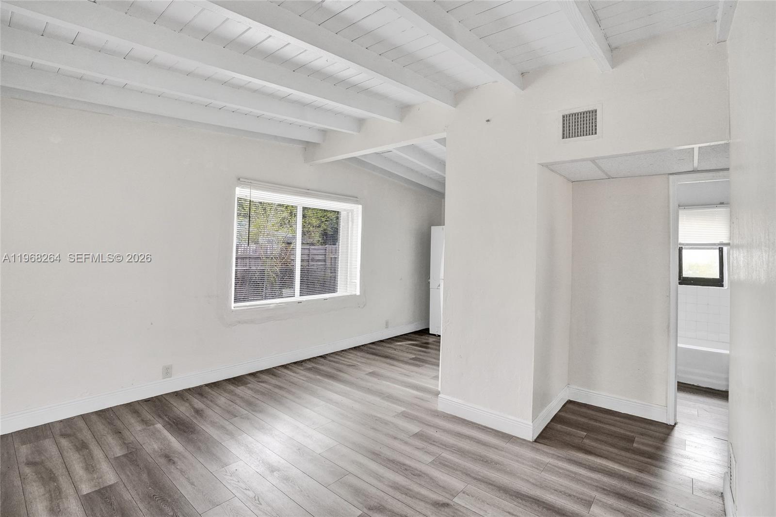 2111 York St Opa Locka, FL 33054