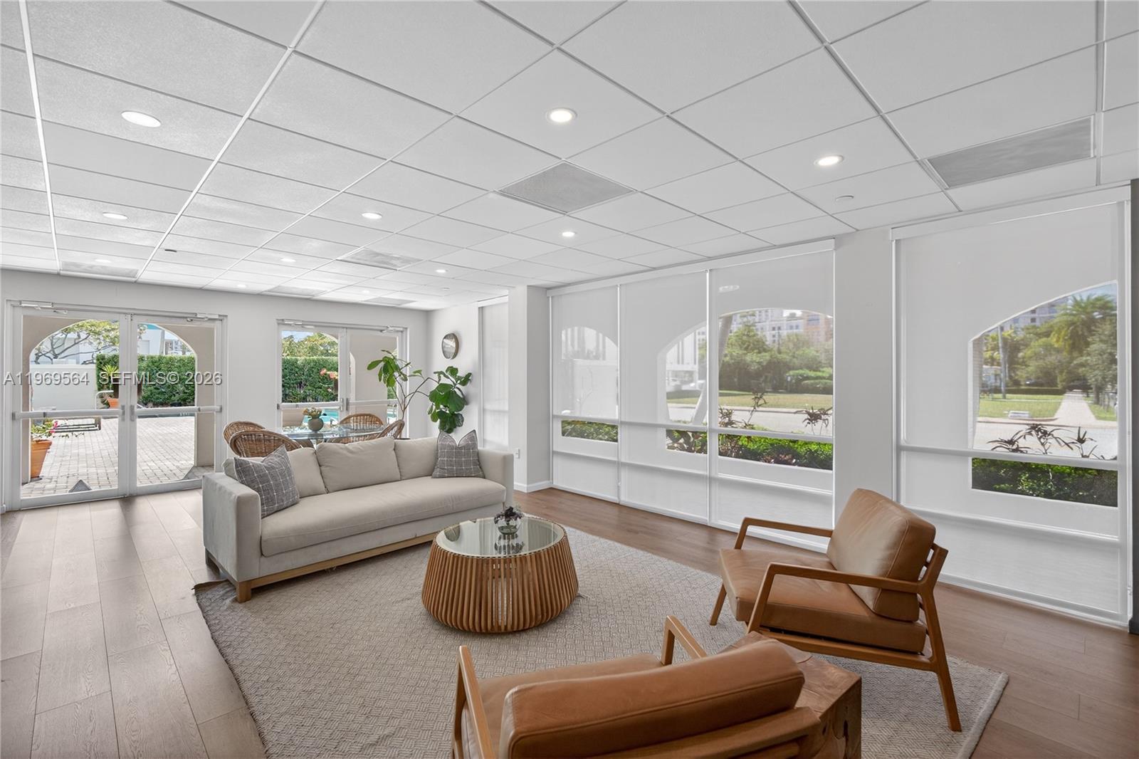 2351 Douglas Rd #1104 Miami, FL 33145