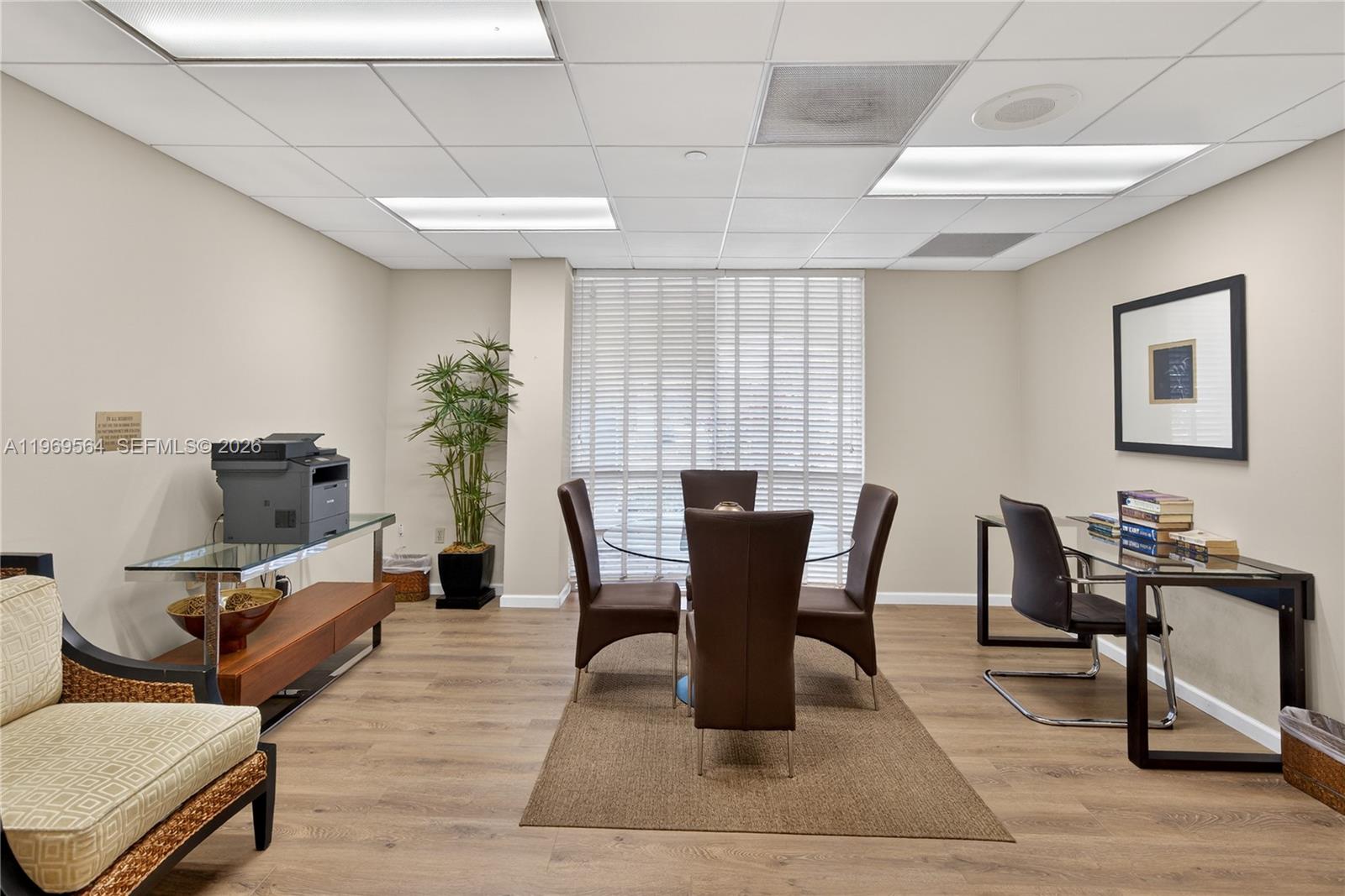 2351 Douglas Rd #1104 Miami, FL 33145