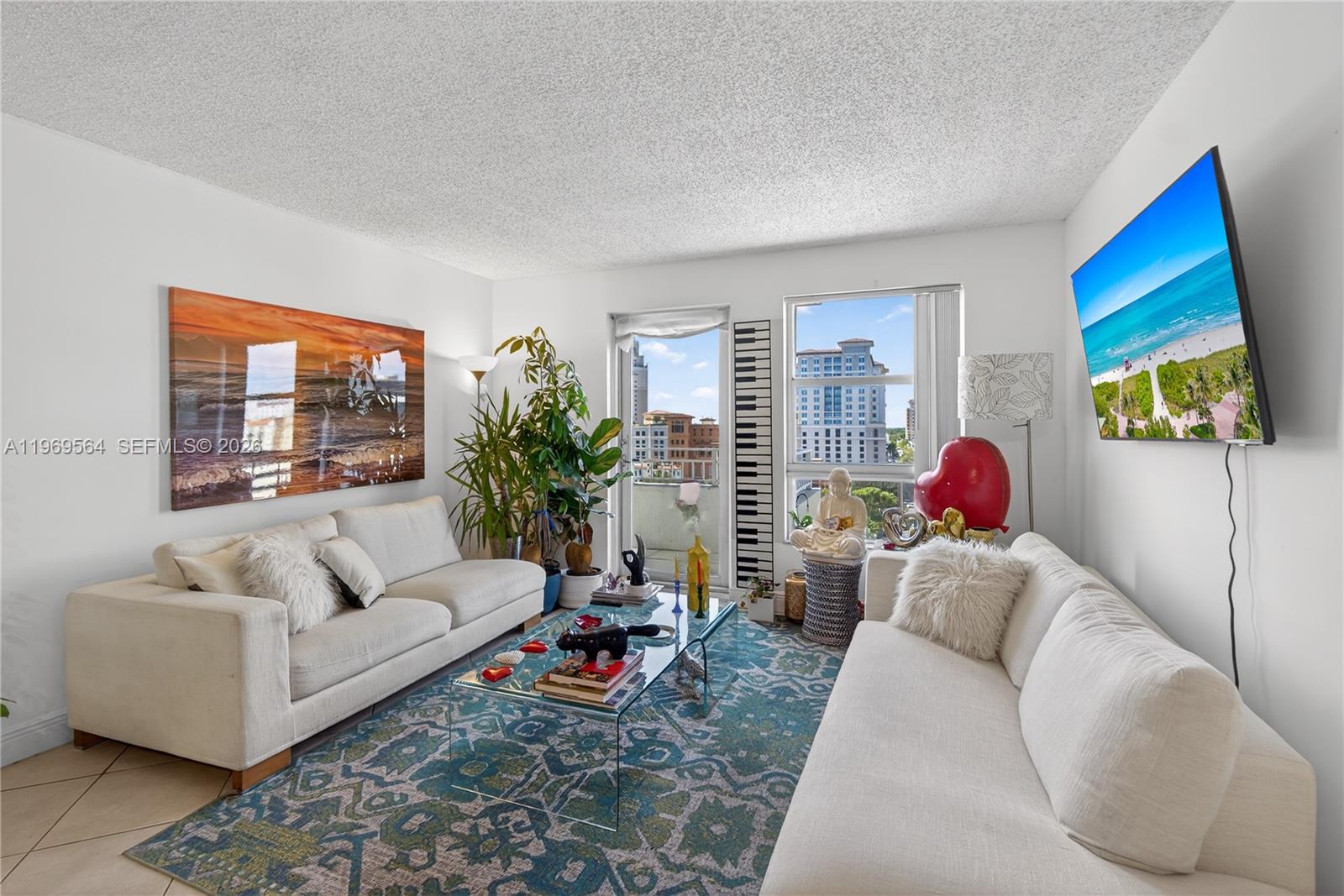 2351 Douglas Rd #1104 Miami, FL 33145