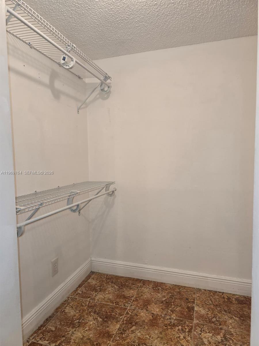 9501 SW 138th Pl #9501 Miami, FL 33186