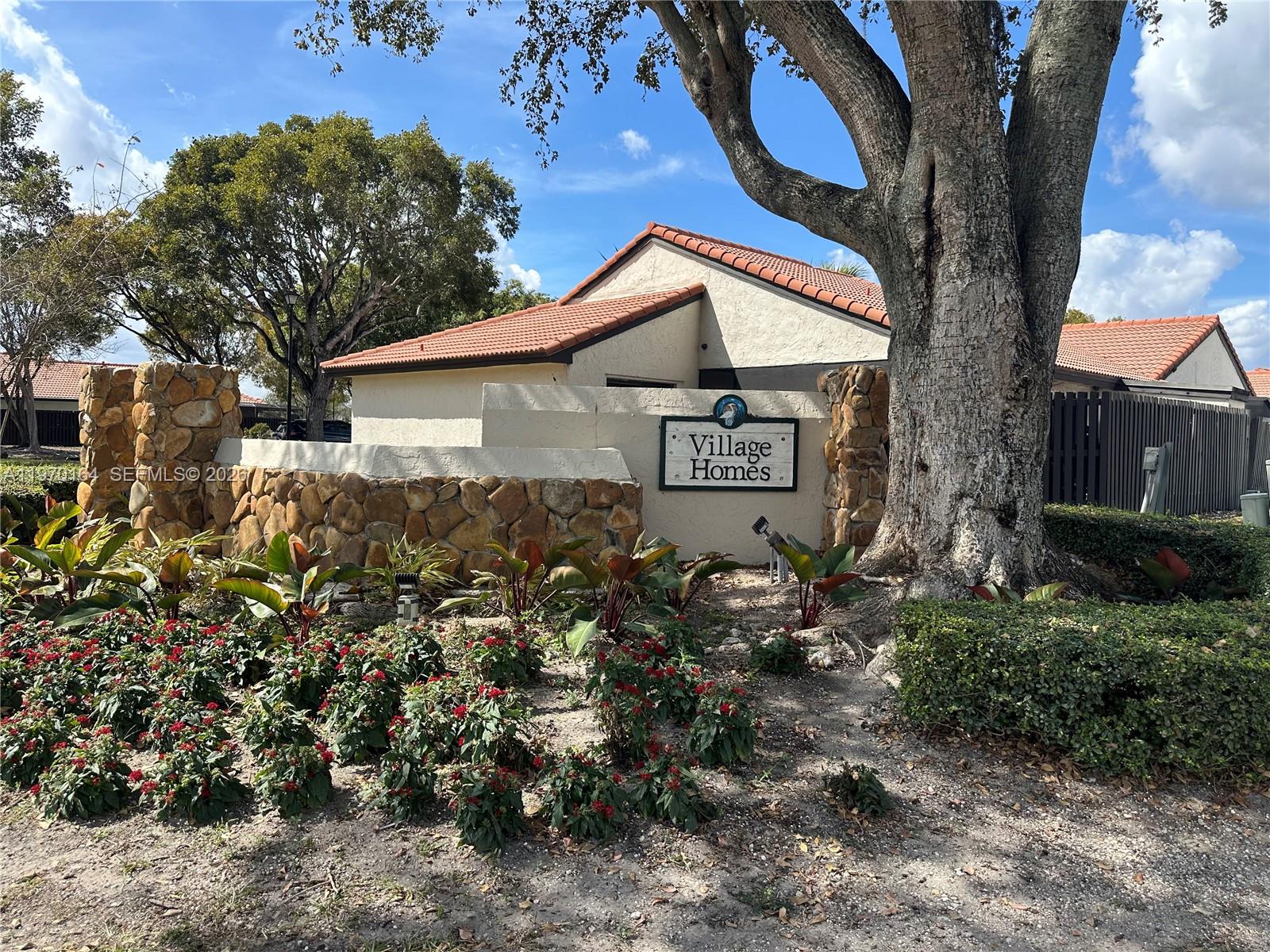 14975 SW 48th Ter #25E Miami, FL 33185