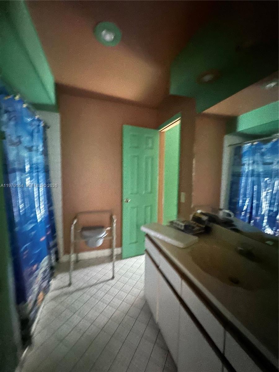 14975 SW 48th Ter #25E Miami, FL 33185