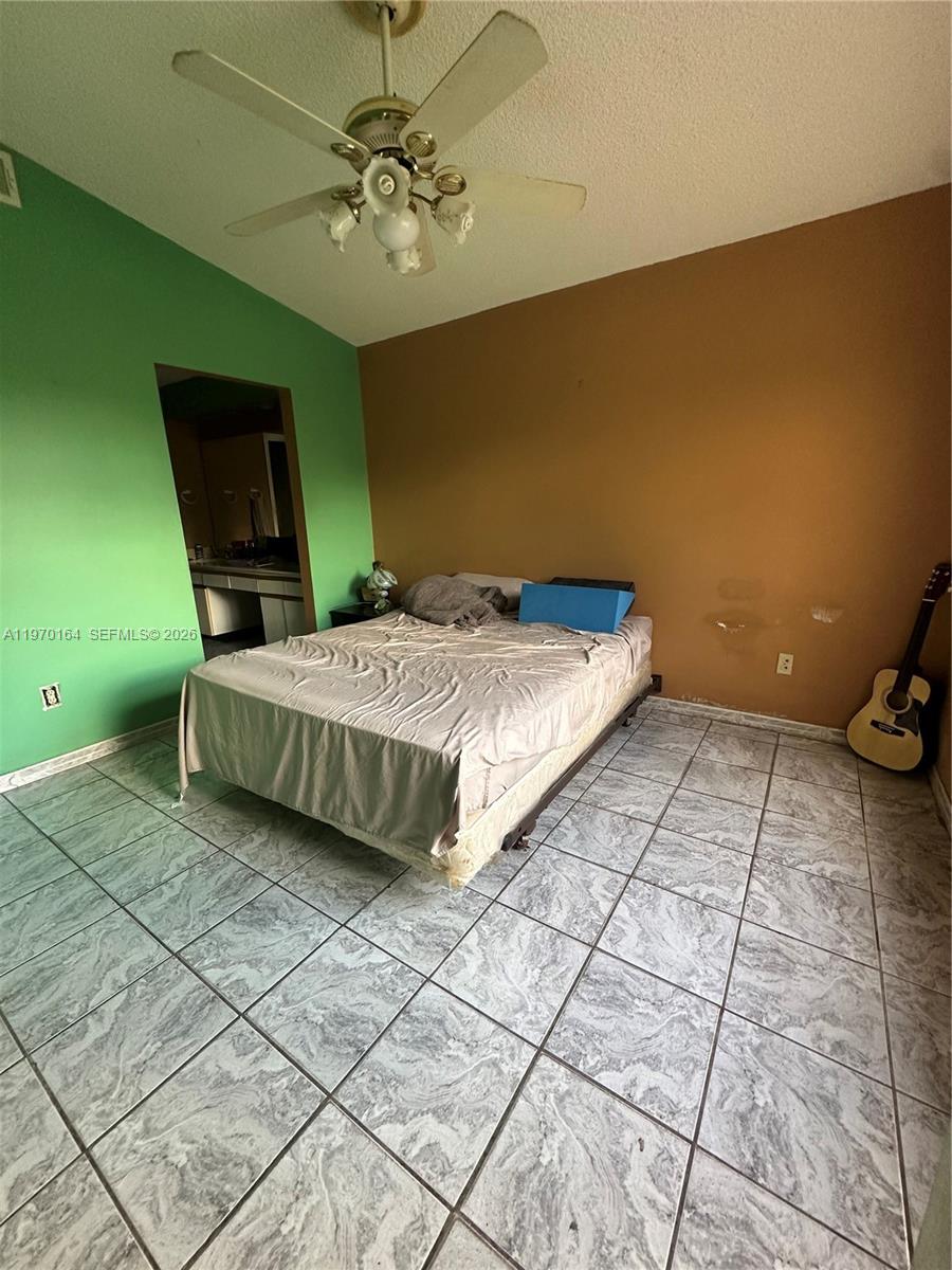 14975 SW 48th Ter #25E Miami, FL 33185