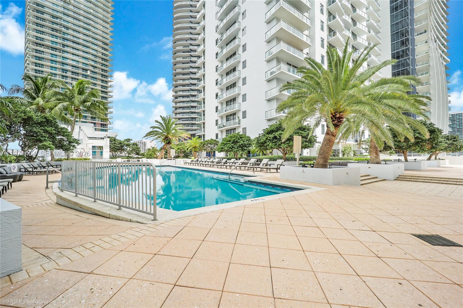 1060 Brickell Ave #1003 Miami, FL 33131