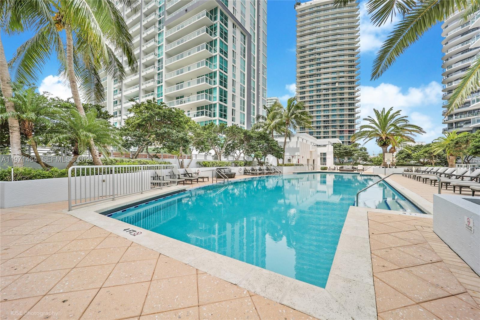 1060 Brickell Ave #1003 Miami, FL 33131