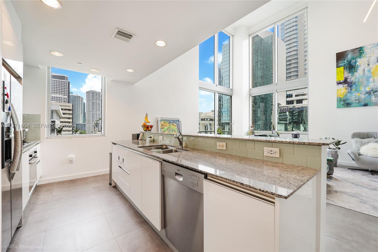 1060 Brickell Ave #1003 Miami, FL 33131