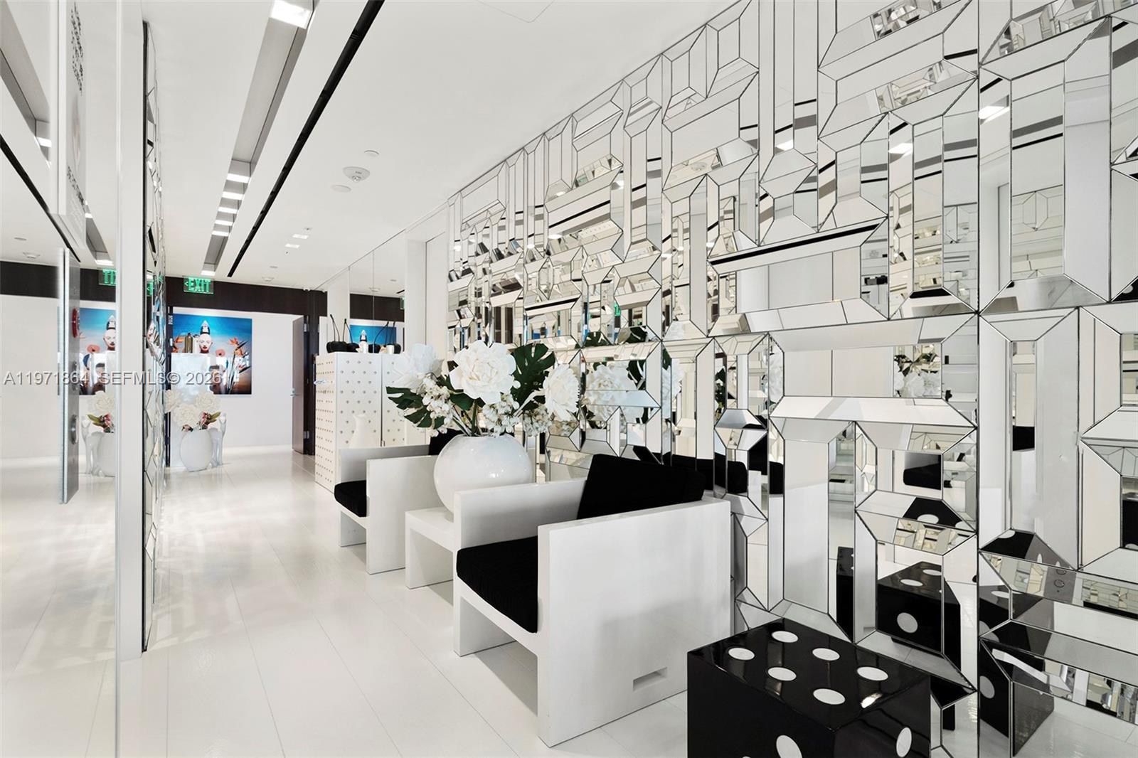 19575 Collins Ave #30 Sunny Isles Beach, FL 33160