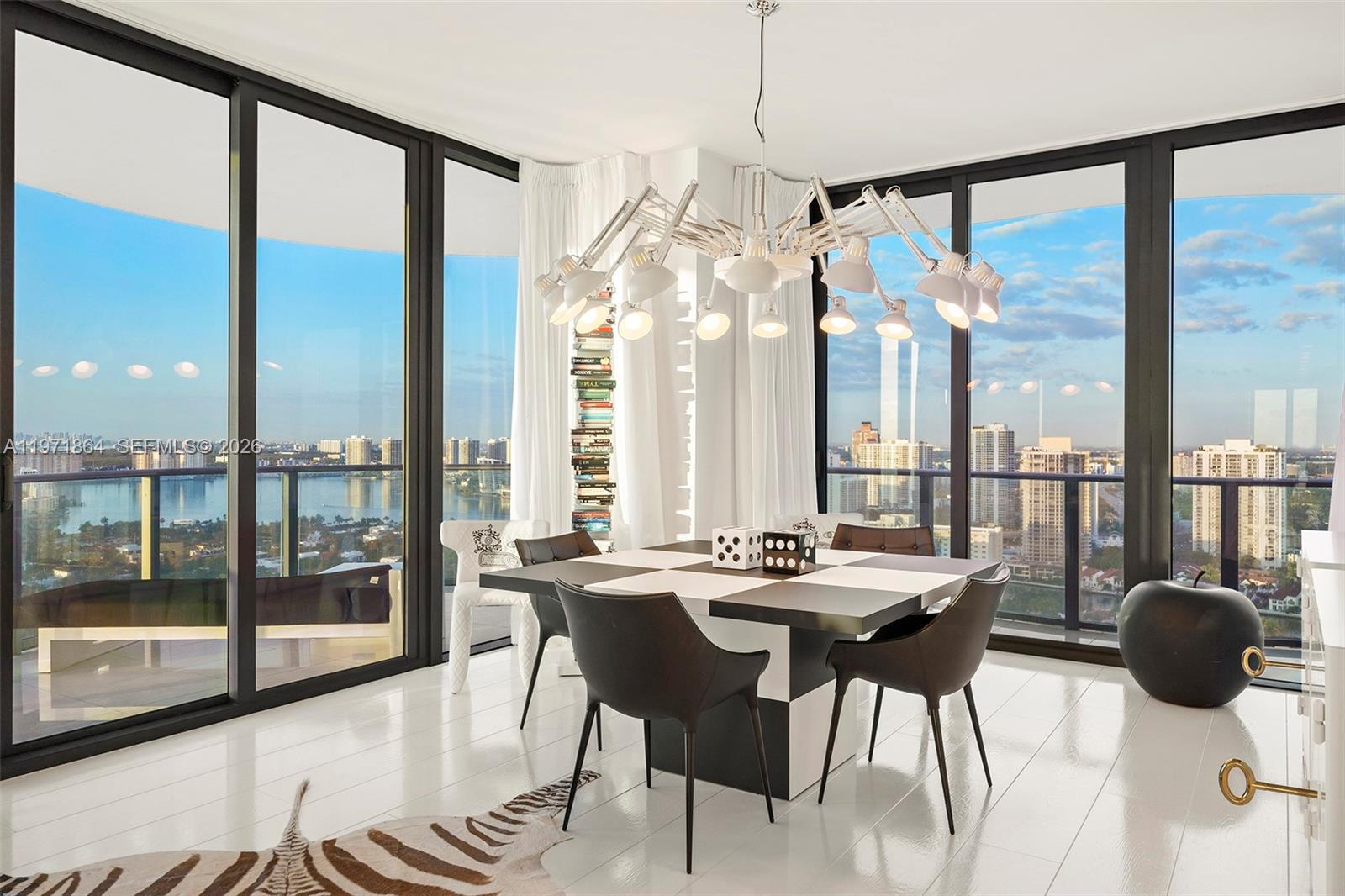 19575 Collins Ave #30 Sunny Isles Beach, FL 33160