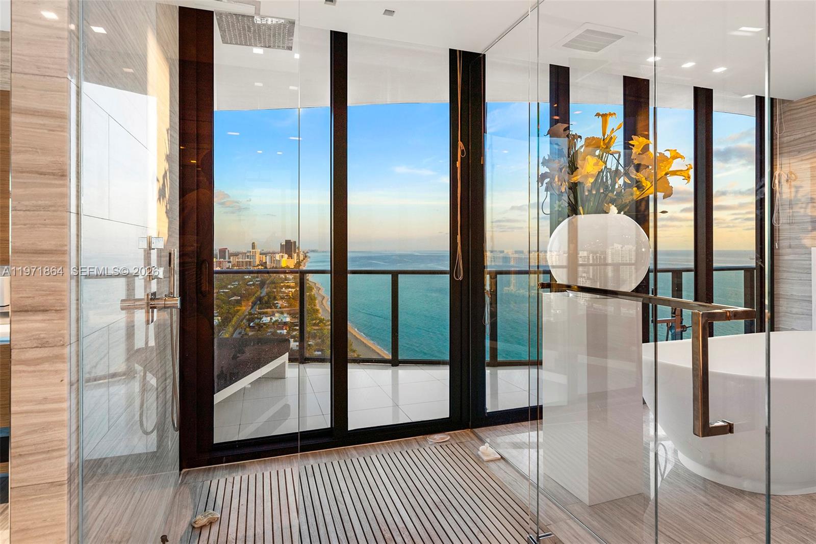 19575 Collins Ave #30 Sunny Isles Beach, FL 33160