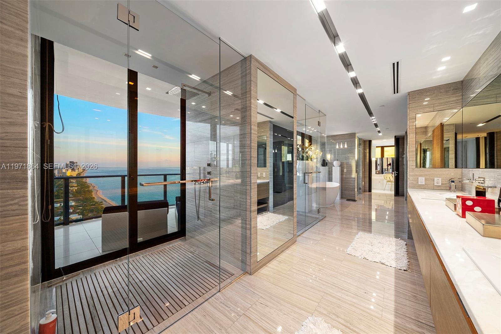 19575 Collins Ave #30 Sunny Isles Beach, FL 33160