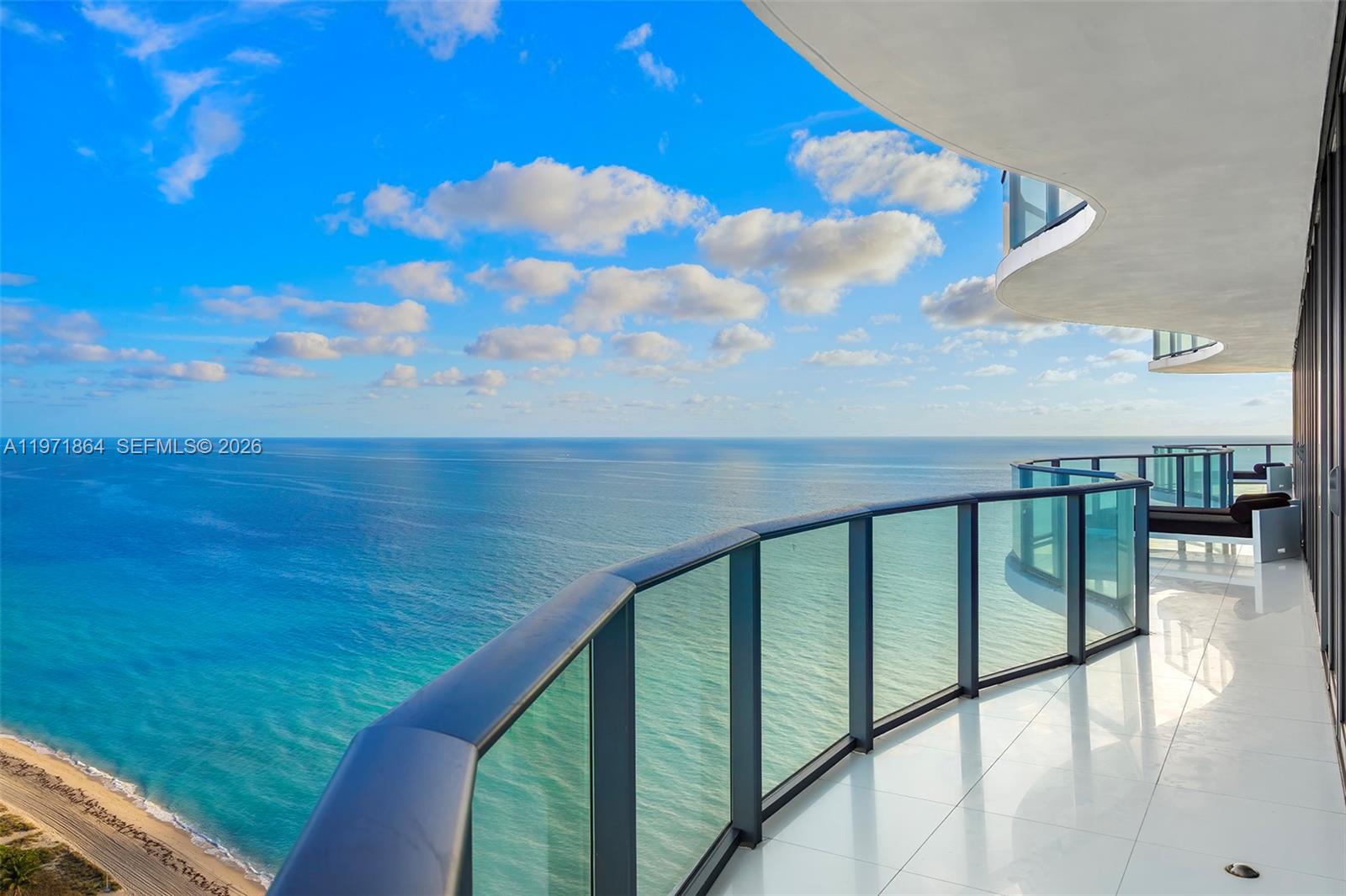 19575 Collins Ave #30 Sunny Isles Beach, FL 33160