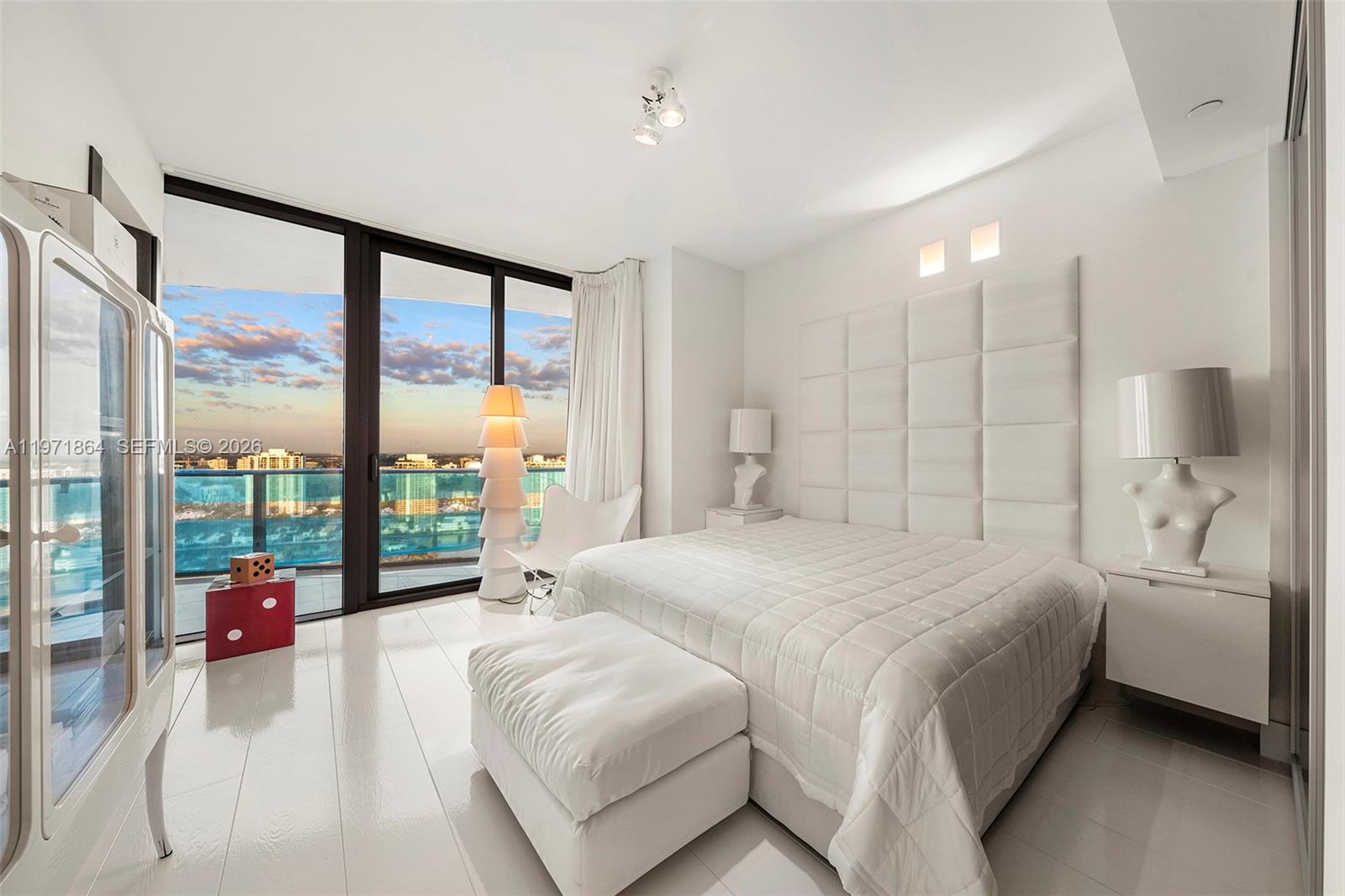 19575 Collins Ave #30 Sunny Isles Beach, FL 33160