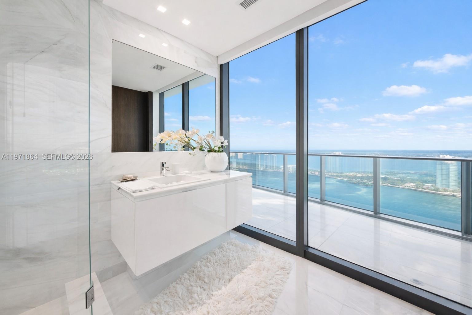 19575 Collins Ave #30 Sunny Isles Beach, FL 33160