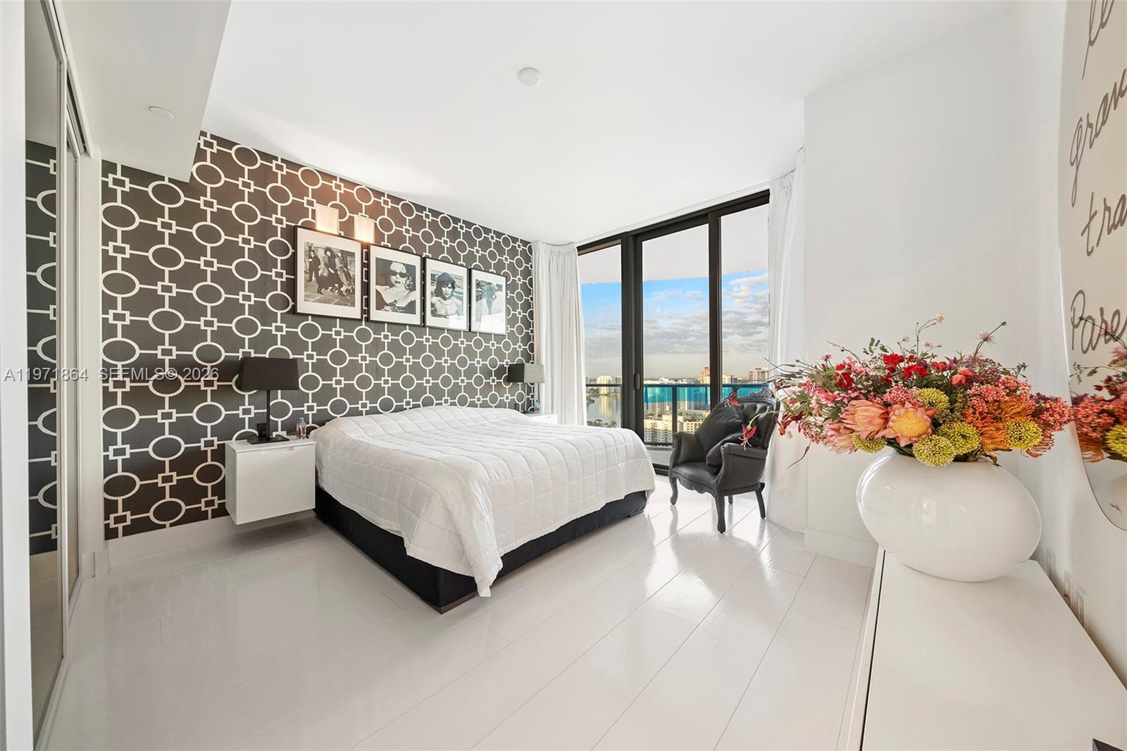 19575 Collins Ave #30 Sunny Isles Beach, FL 33160