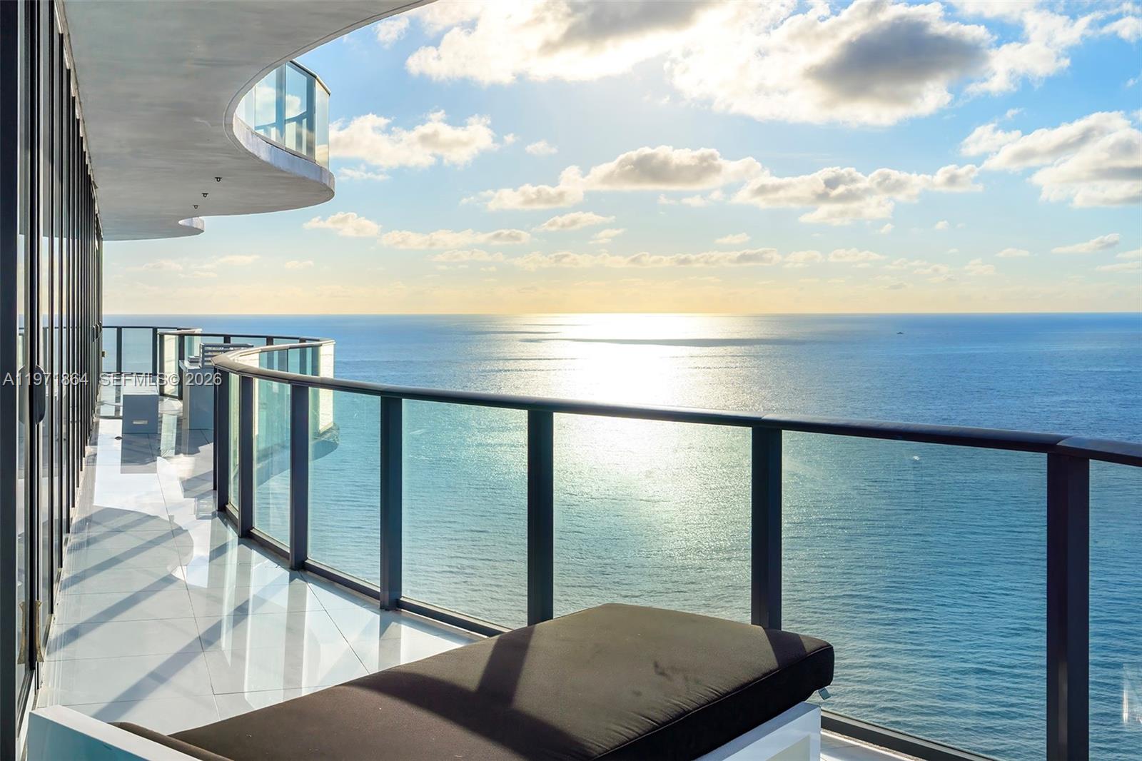 19575 Collins Ave #30 Sunny Isles Beach, FL 33160