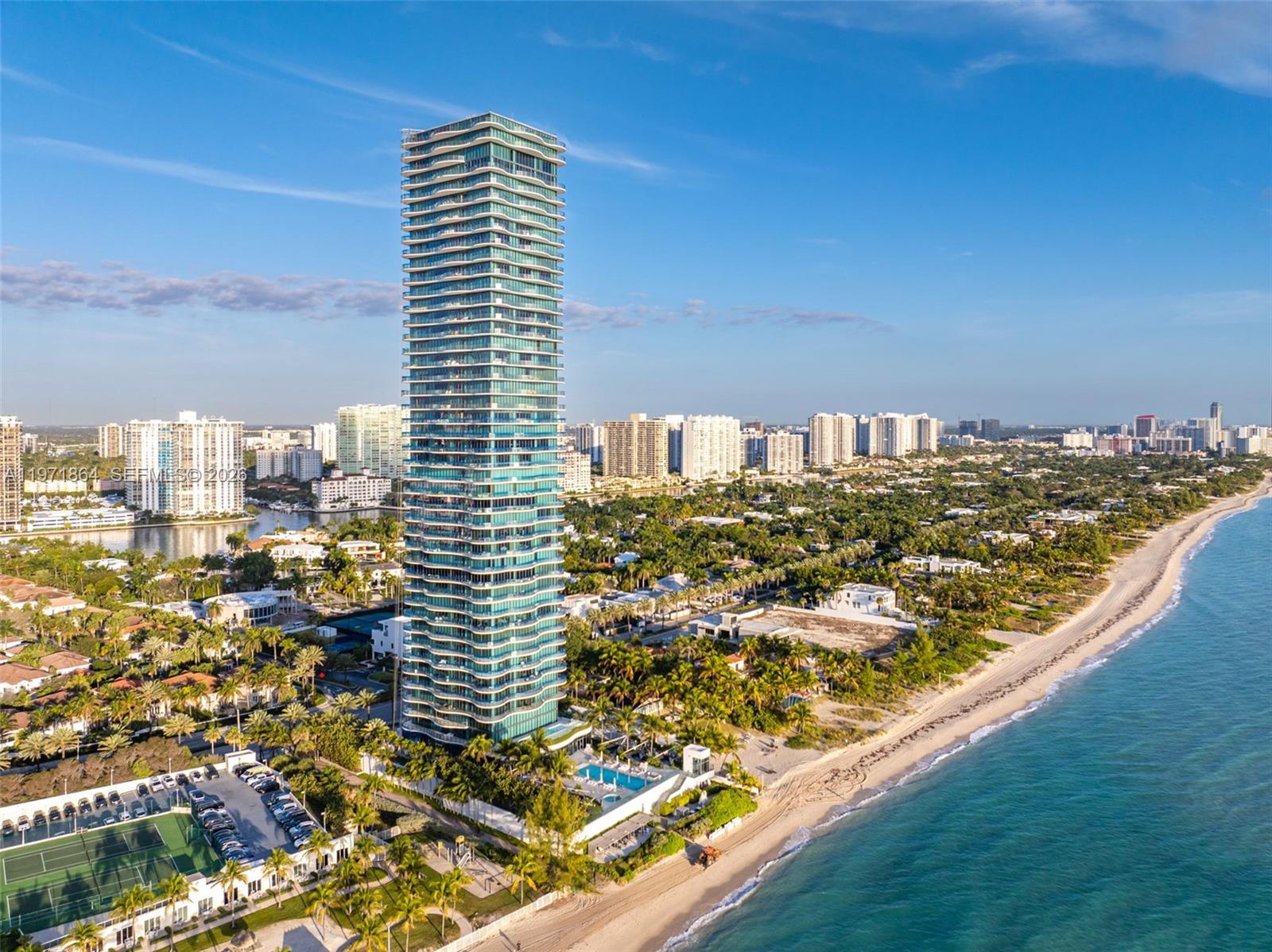 19575 Collins Ave #30 Sunny Isles Beach, FL 33160