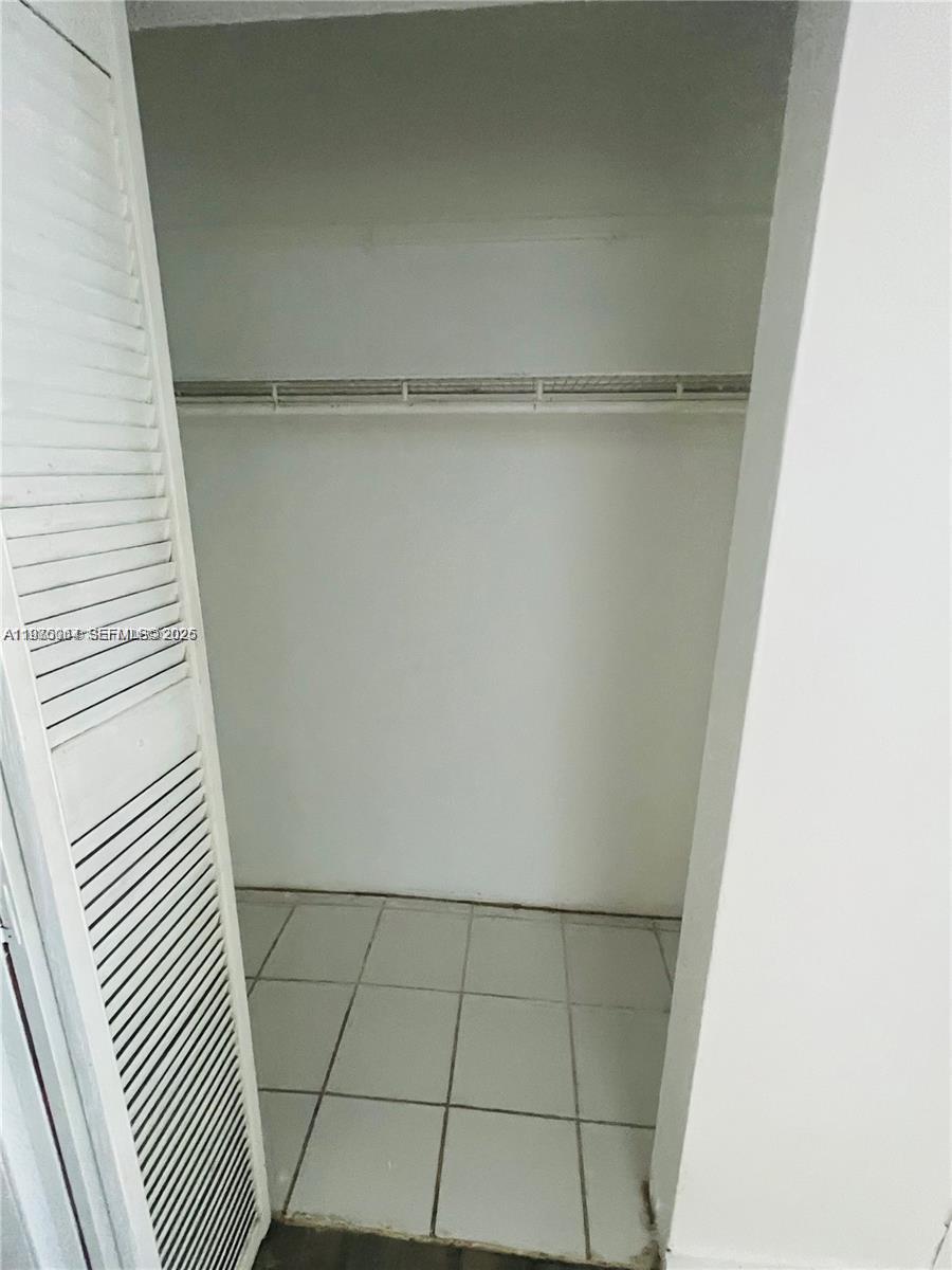 840 81st St #3 Miami Beach, FL 33141