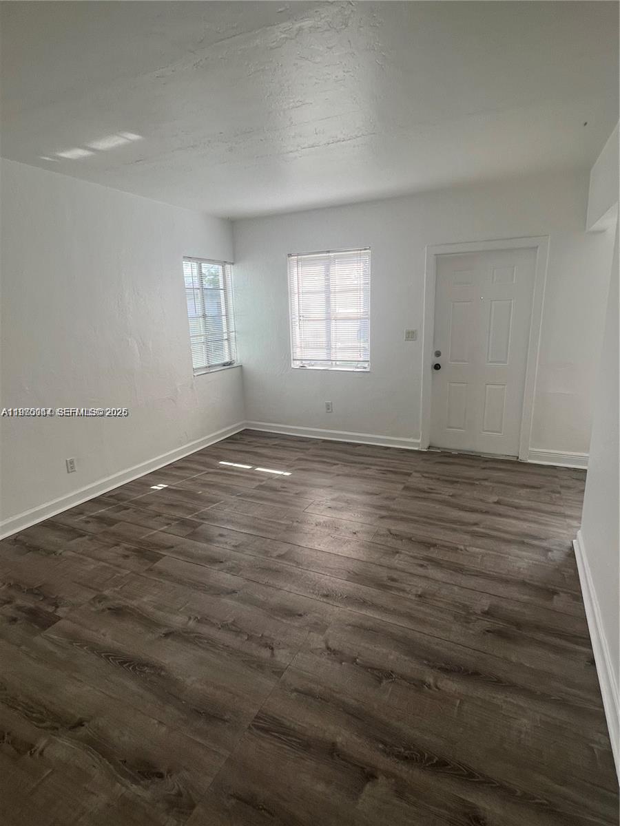 840 81st St #3 Miami Beach, FL 33141