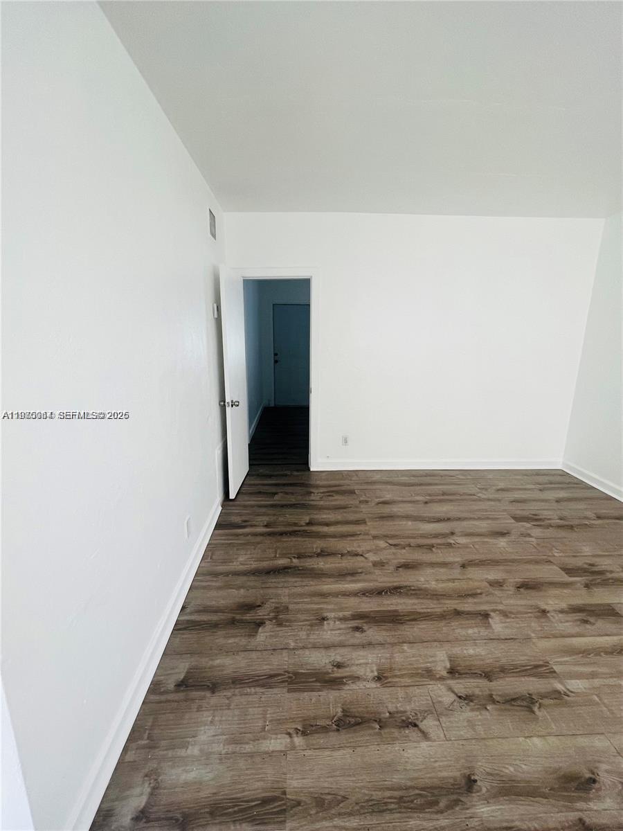 840 81st St #3 Miami Beach, FL 33141