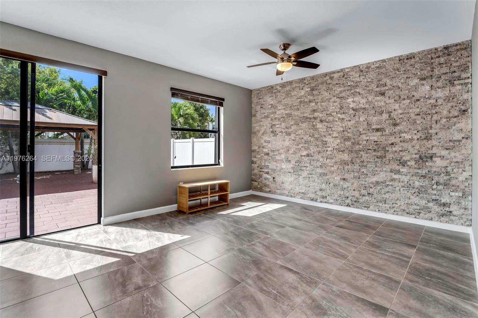 3440 W 100th Ter Hialeah, FL 33018