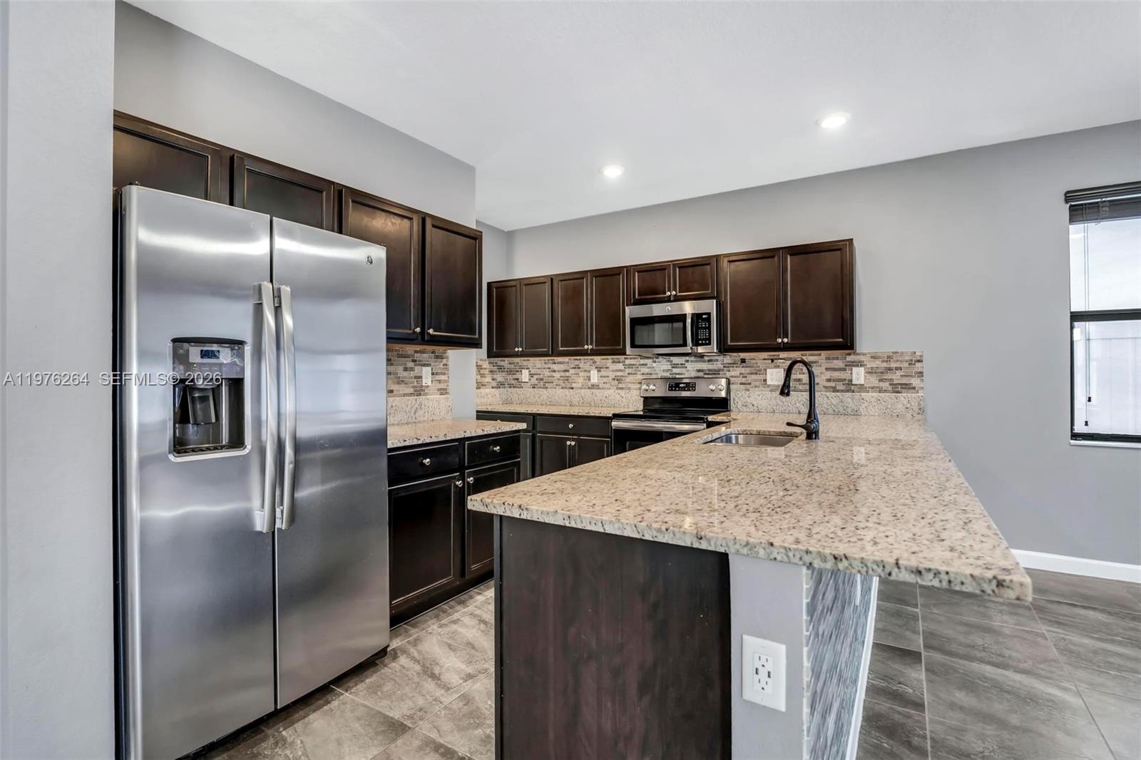 3440 W 100th Ter Hialeah, FL 33018