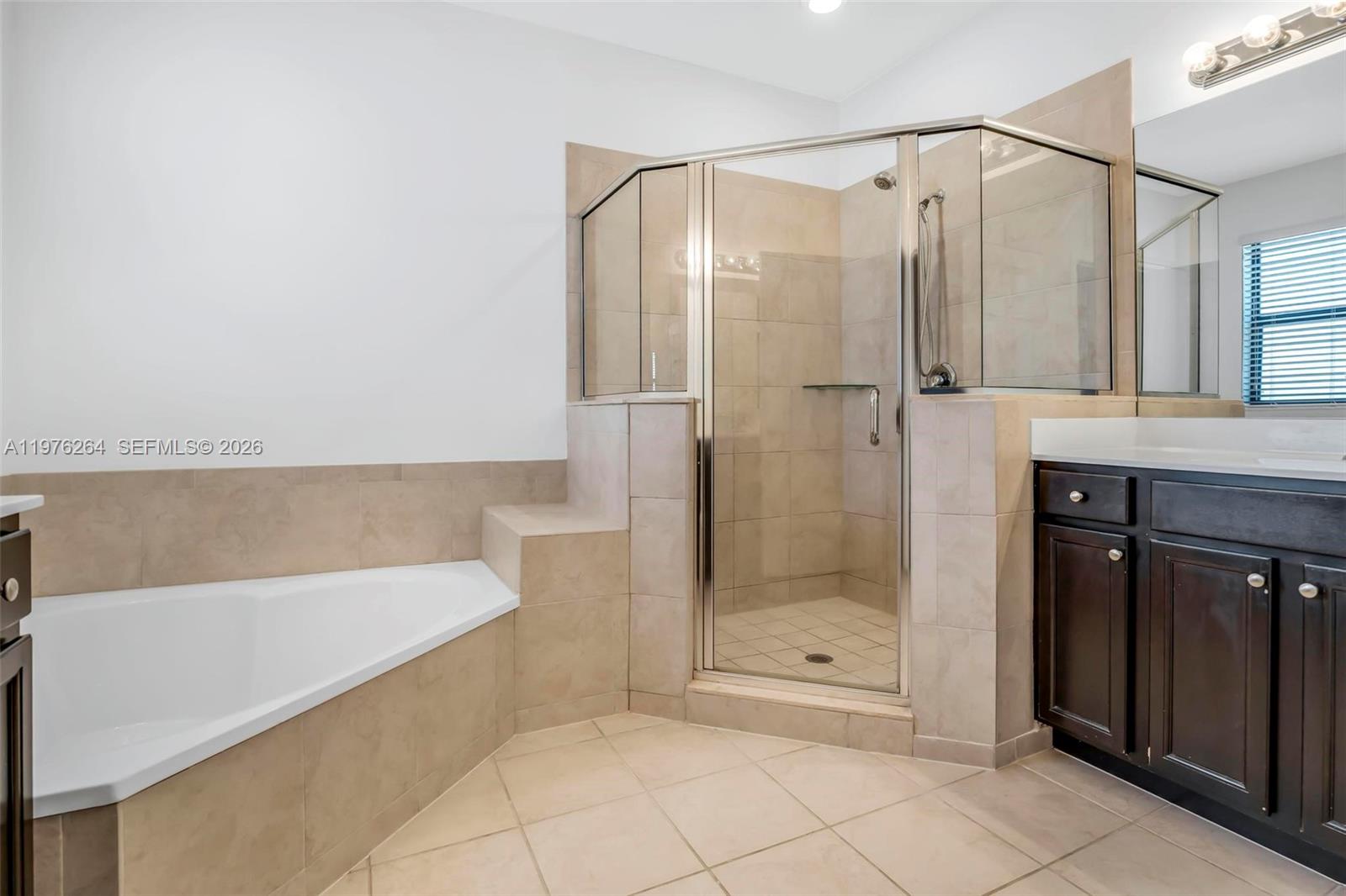 3440 W 100th Ter Hialeah, FL 33018