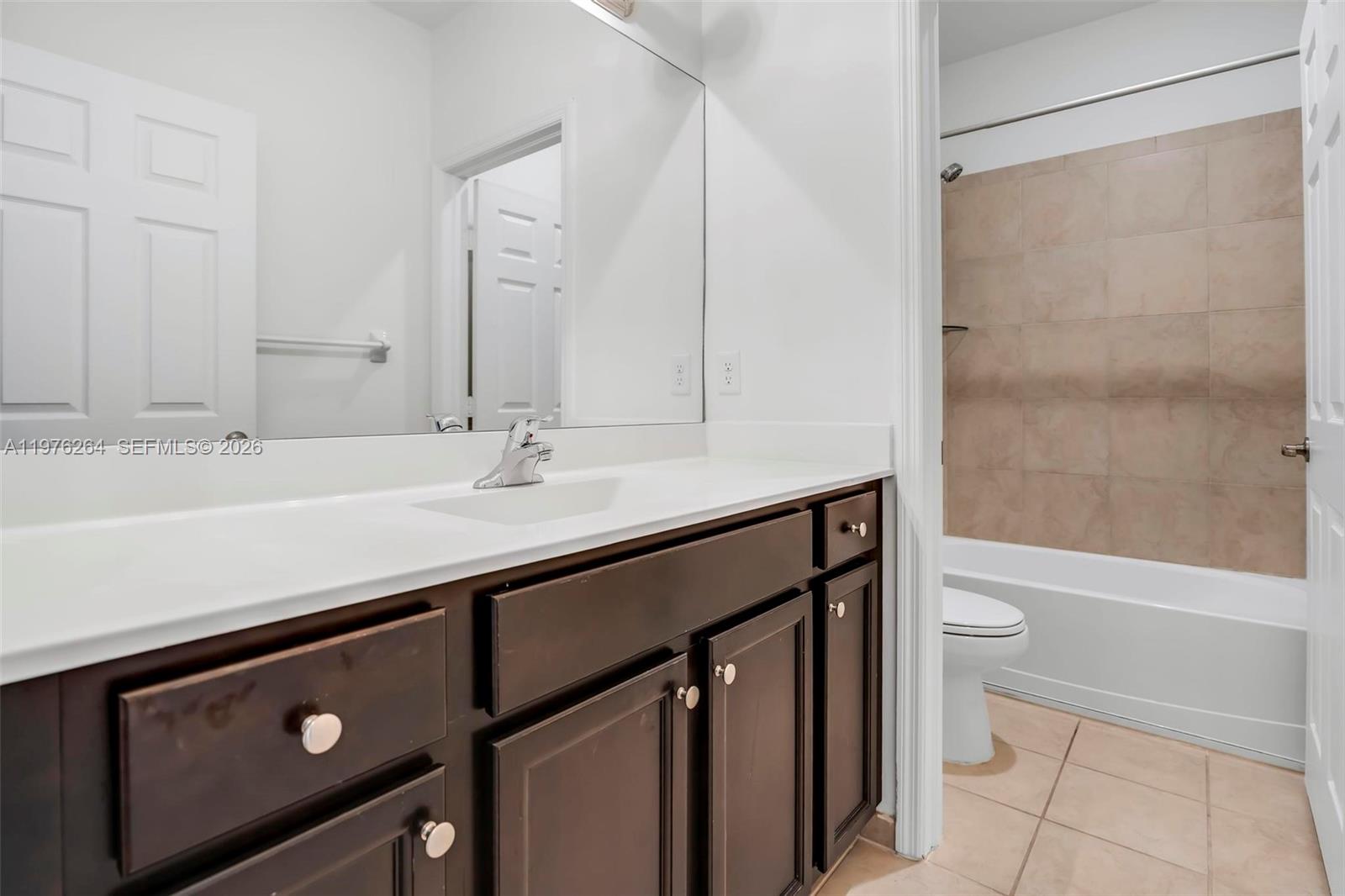 3440 W 100th Ter Hialeah, FL 33018