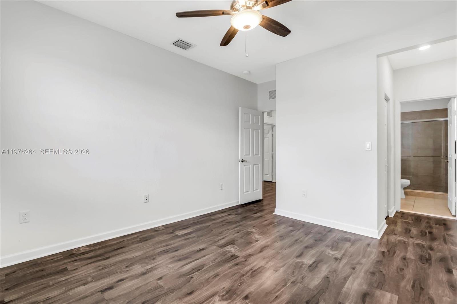 3440 W 100th Ter Hialeah, FL 33018