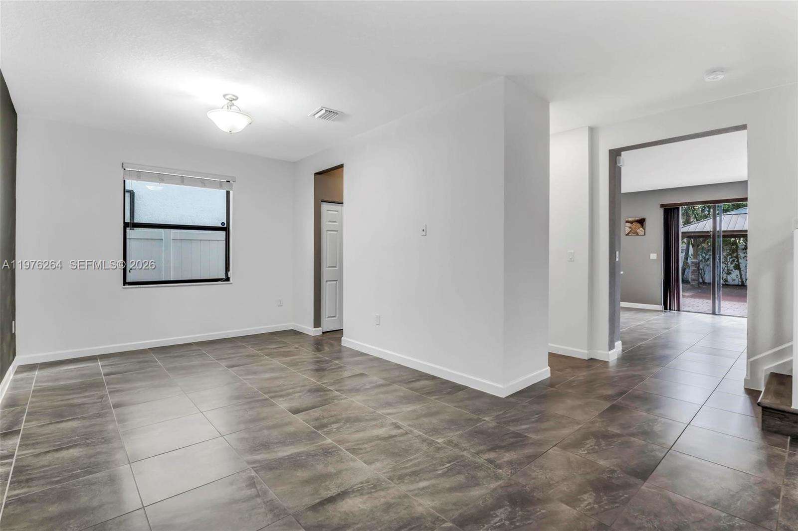 3440 W 100th Ter Hialeah, FL 33018