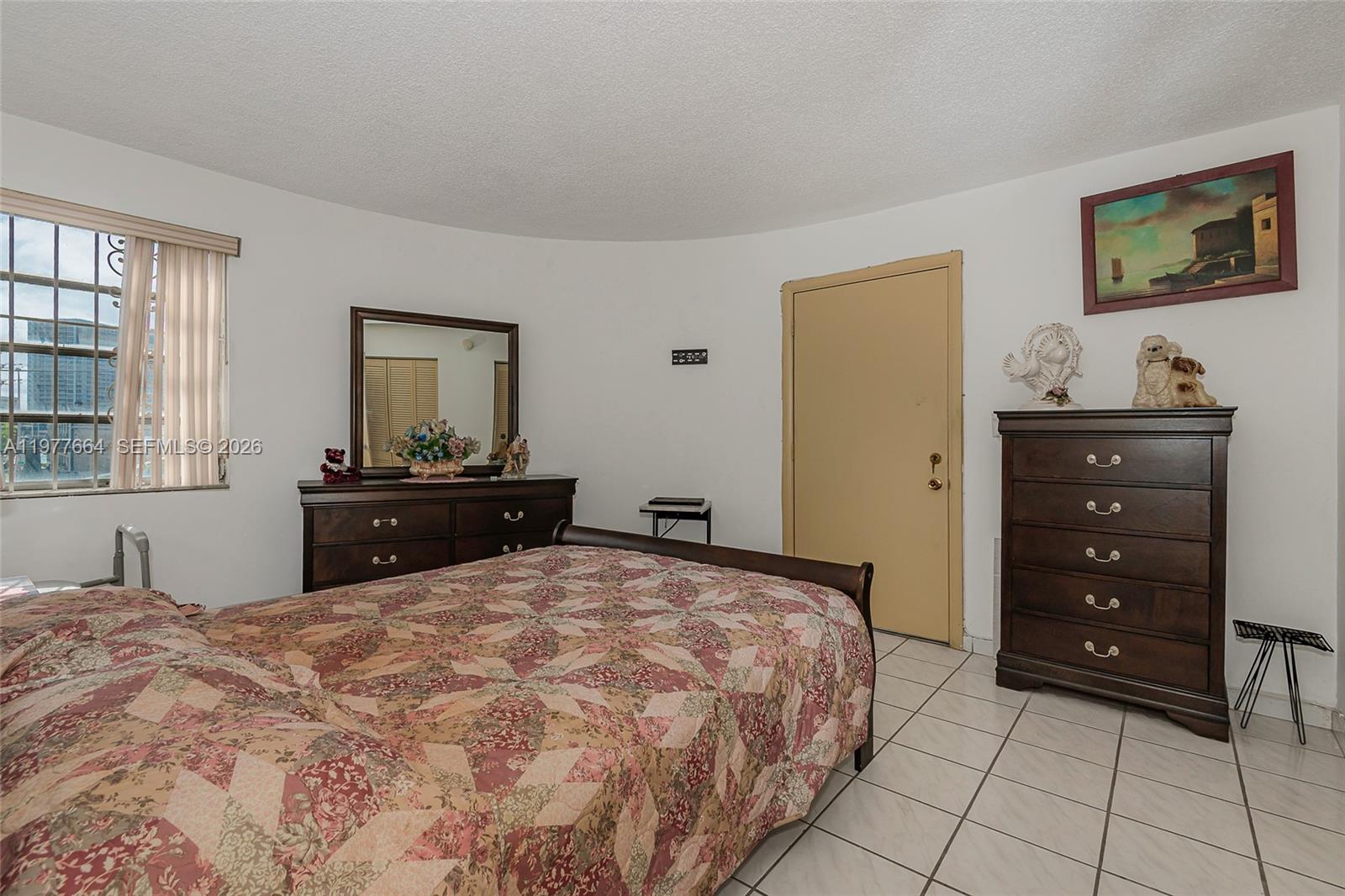 2000 Biarritz Dr #201 Miami Beach, FL 33141