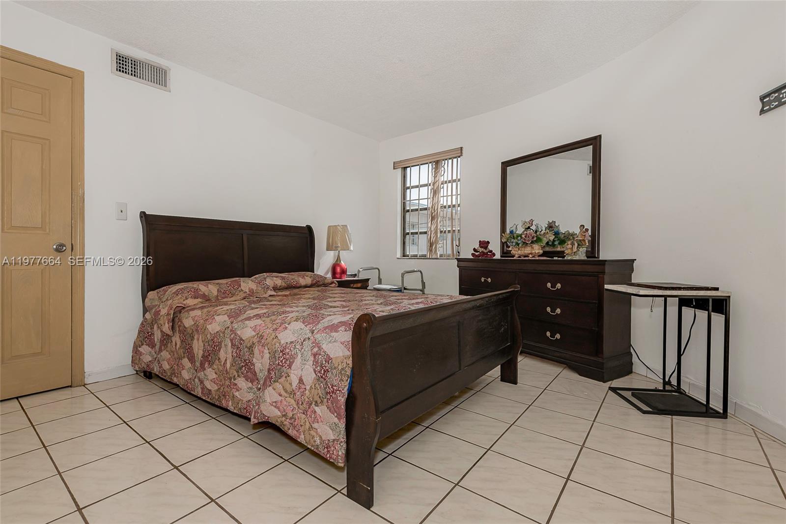 2000 Biarritz Dr #201 Miami Beach, FL 33141