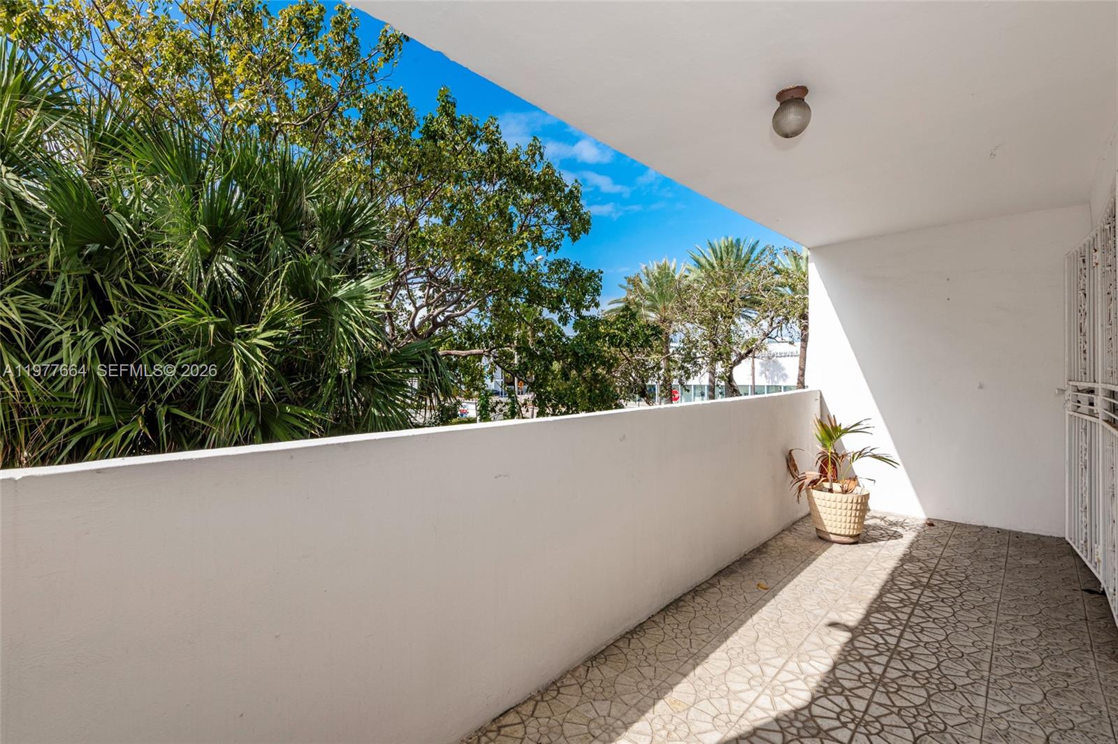 2000 Biarritz Dr #201 Miami Beach, FL 33141