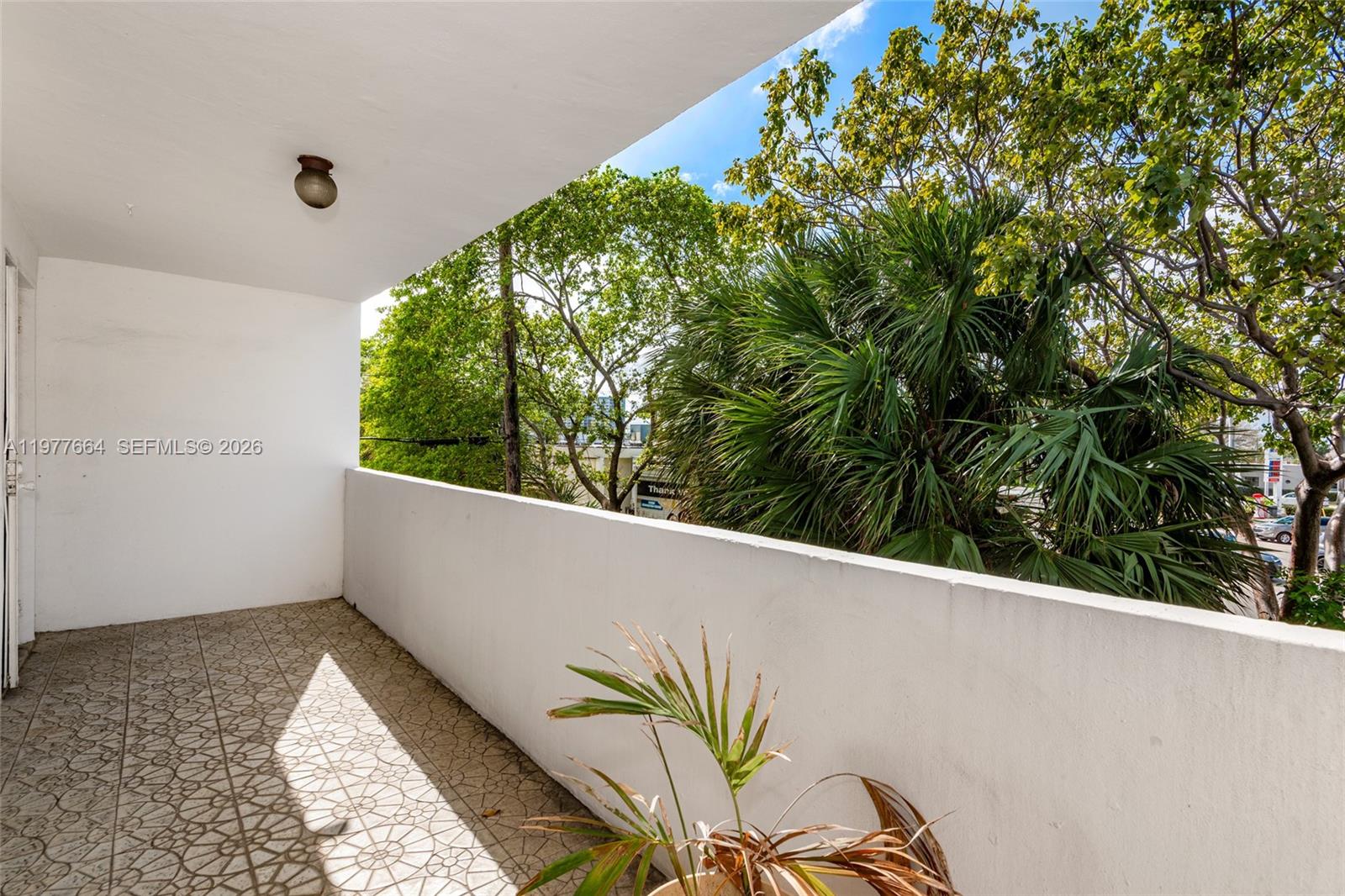 2000 Biarritz Dr #201 Miami Beach, FL 33141