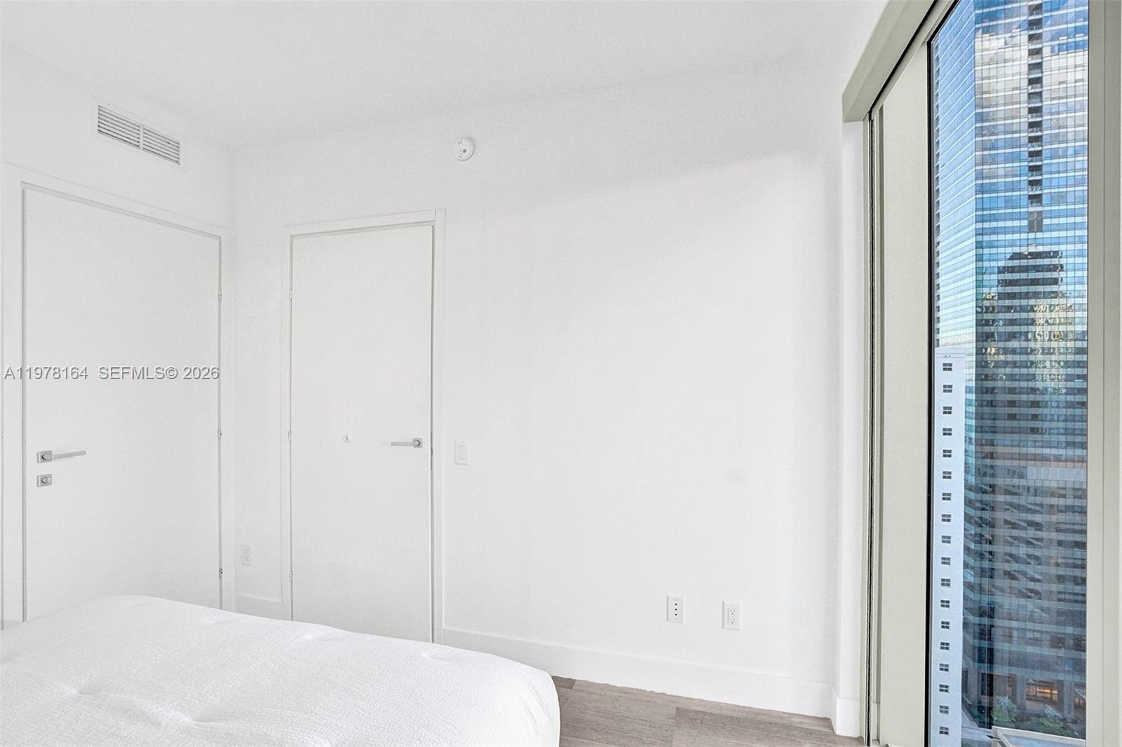 1300 Brickell Bay Dr #2702 Miami, FL 33131