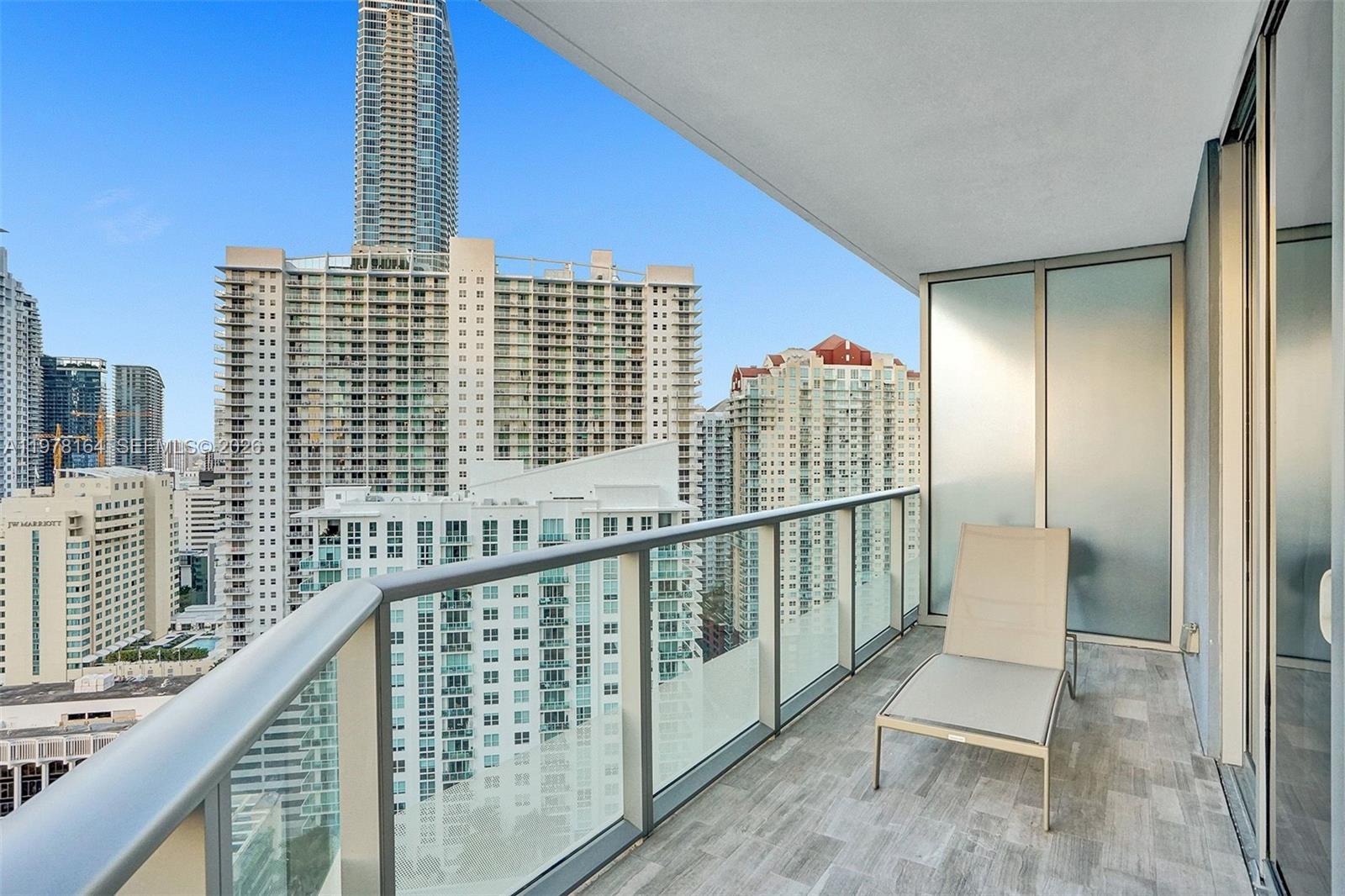 1300 Brickell Bay Dr #2702 Miami, FL 33131