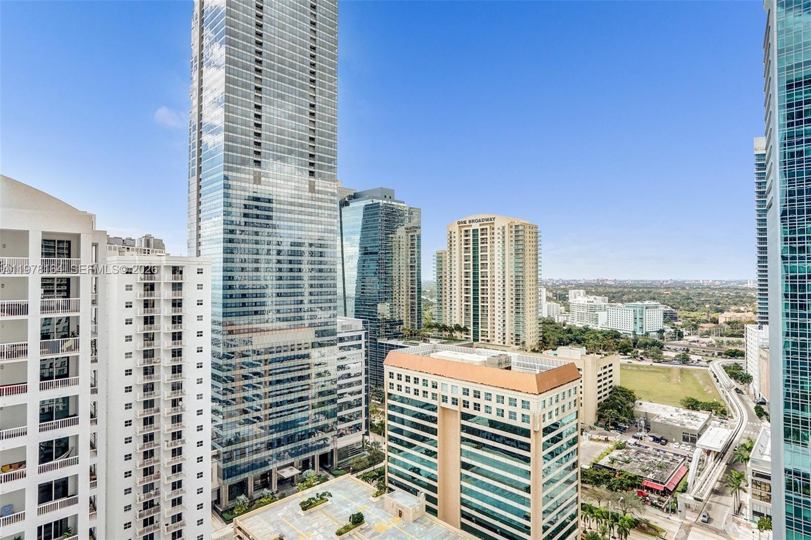 1300 Brickell Bay Dr #2702 Miami, FL 33131