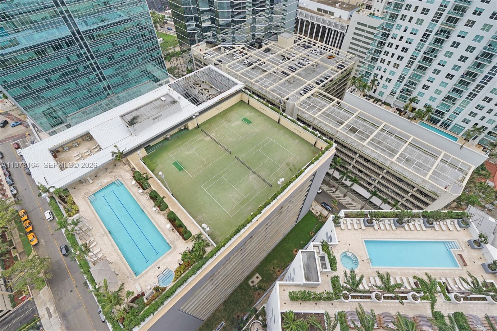 1300 Brickell Bay Dr #2702 Miami, FL 33131