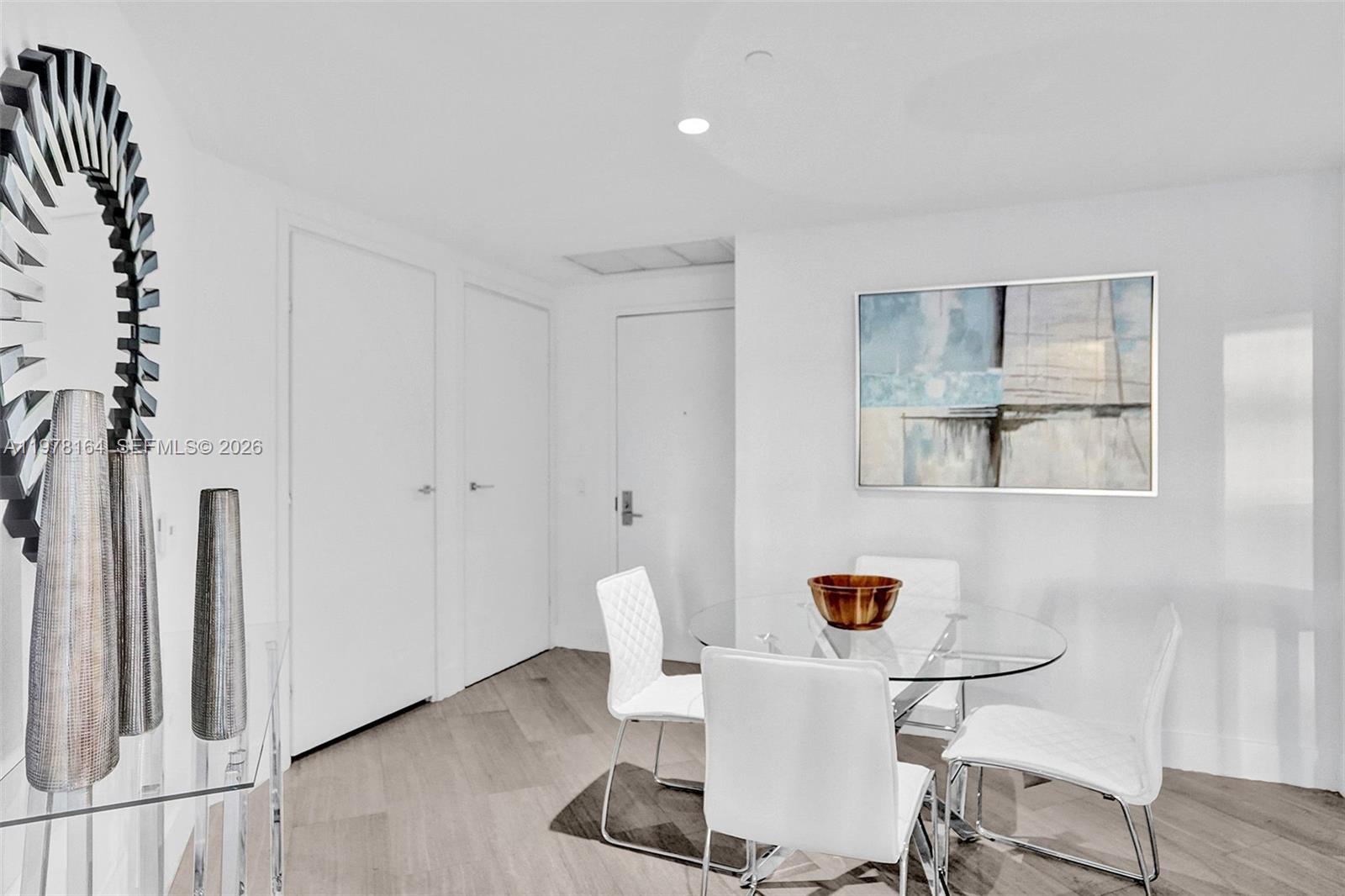 1300 Brickell Bay Dr #2702 Miami, FL 33131