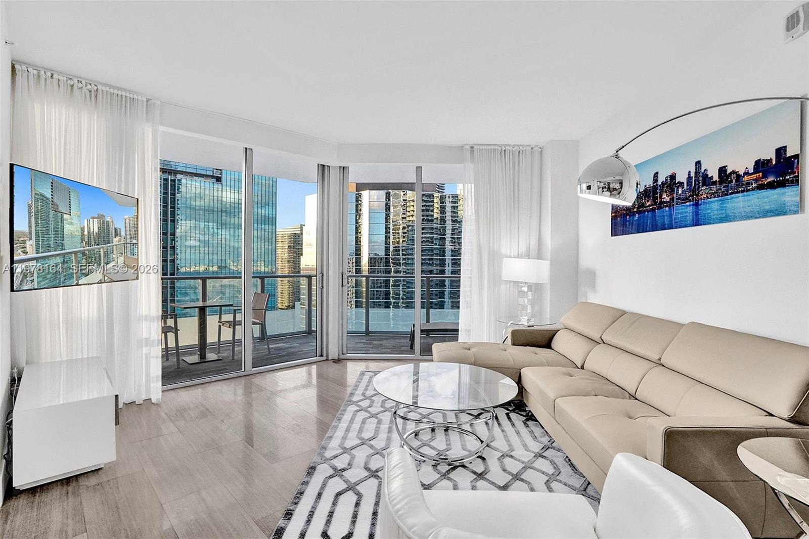 1300 Brickell Bay Dr #2702 Miami, FL 33131