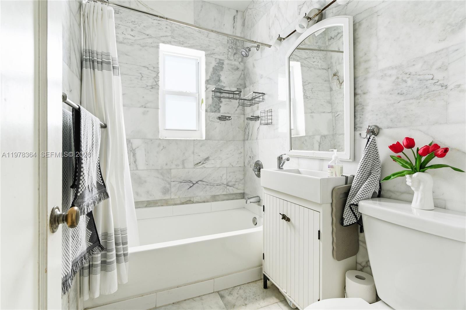 640 NE 115th St Biscayne Park, FL 33161