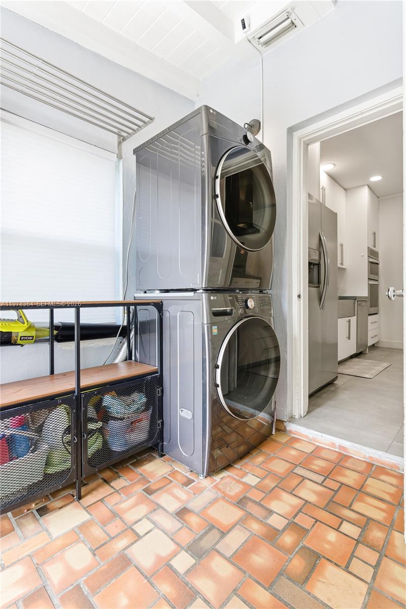 640 NE 115th St Biscayne Park, FL 33161