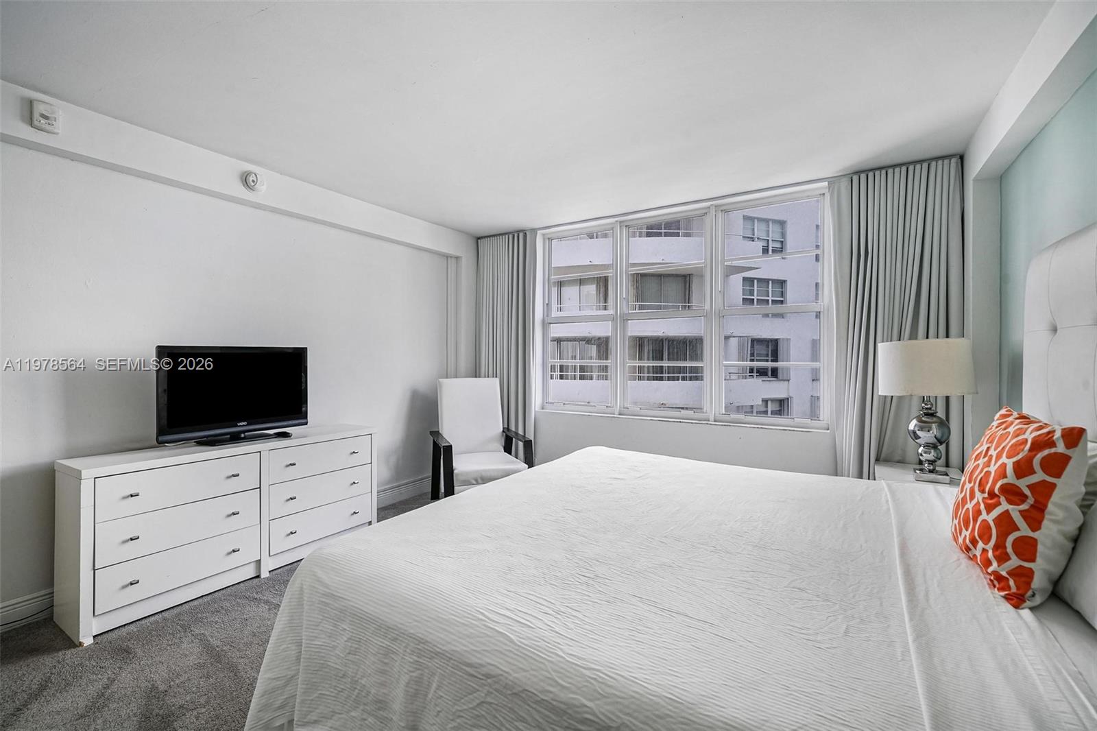5101 Collins Ave #11B Miami Beach, FL 33140