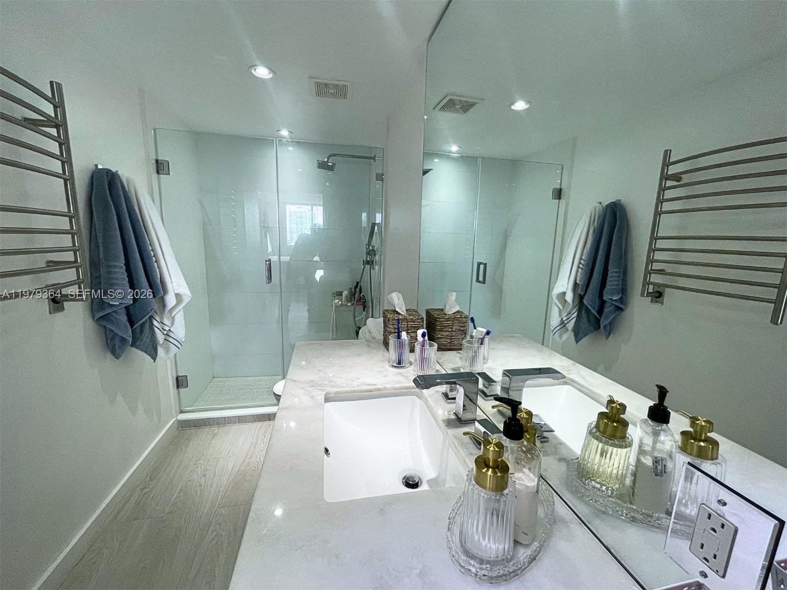 image Arlen House West10