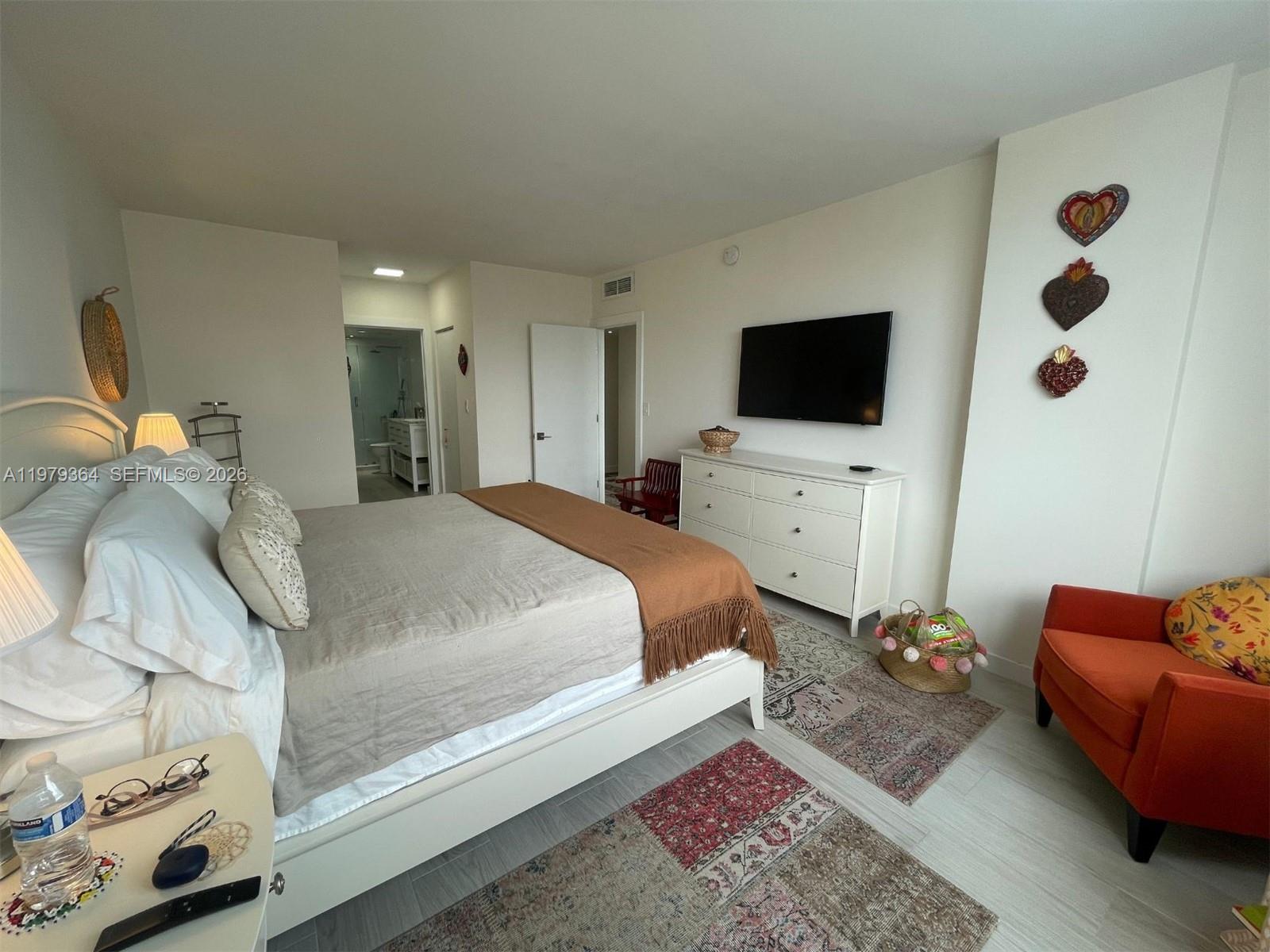 image Arlen House West12