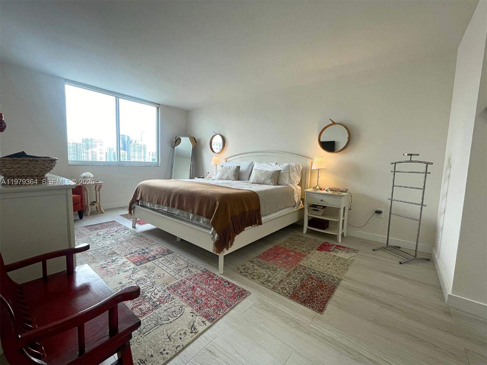 image Arlen House West13