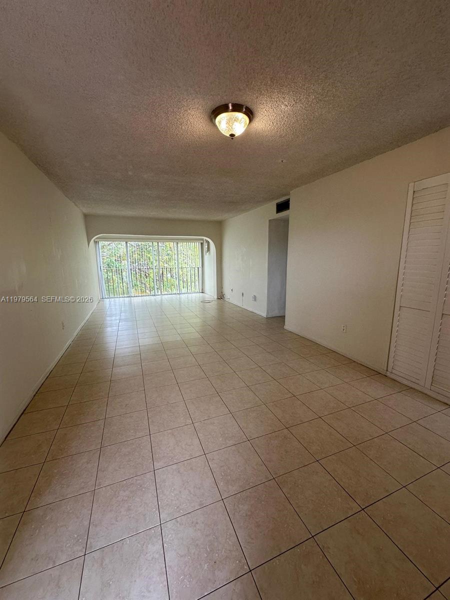 9170 Fontainebleau Blvd #406